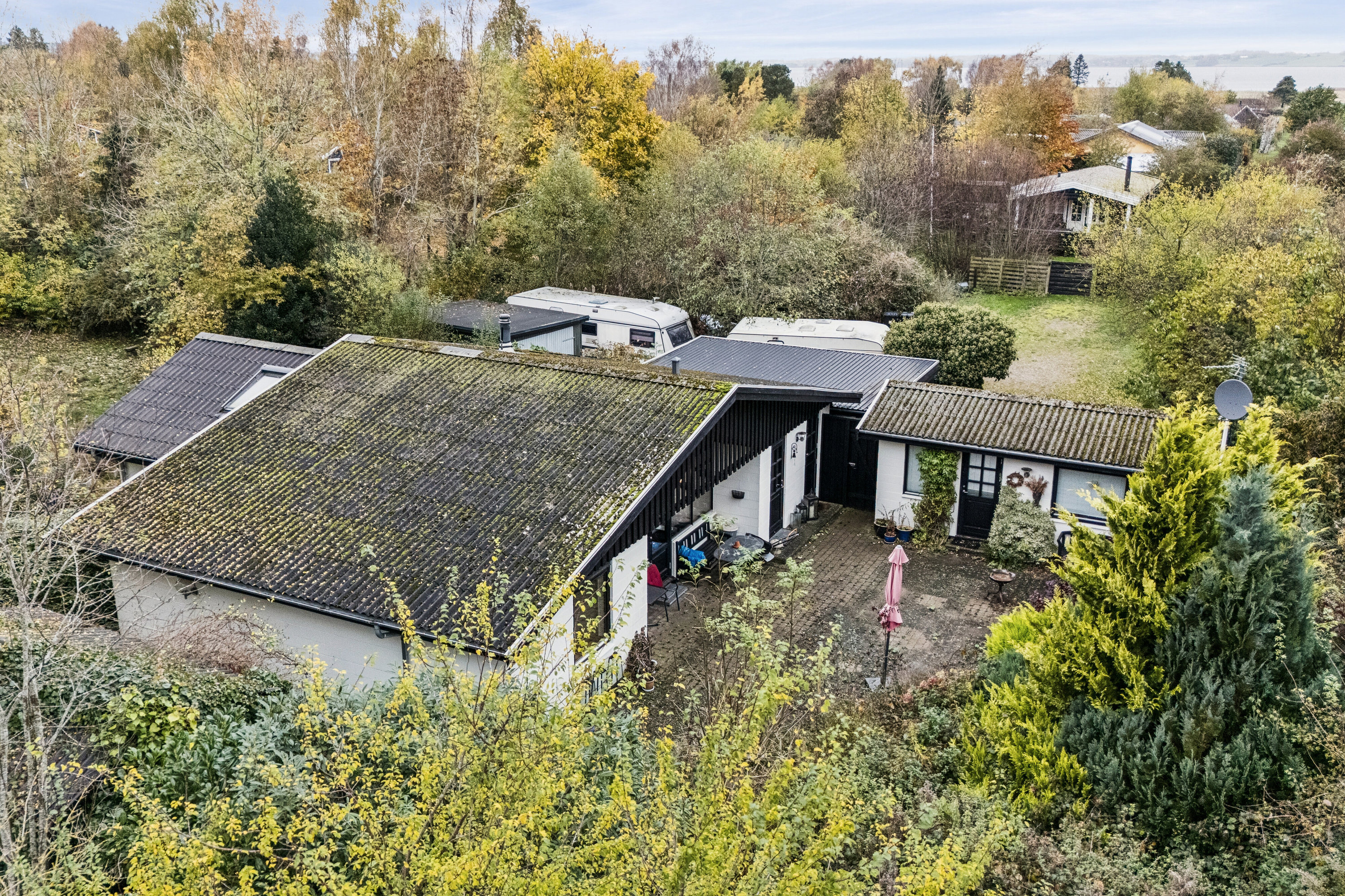 Fremhævet set fra haven billede i fuldskærmstilstand. Billede af To-Bjerg 156, Uglerup, 4300 Holbæk