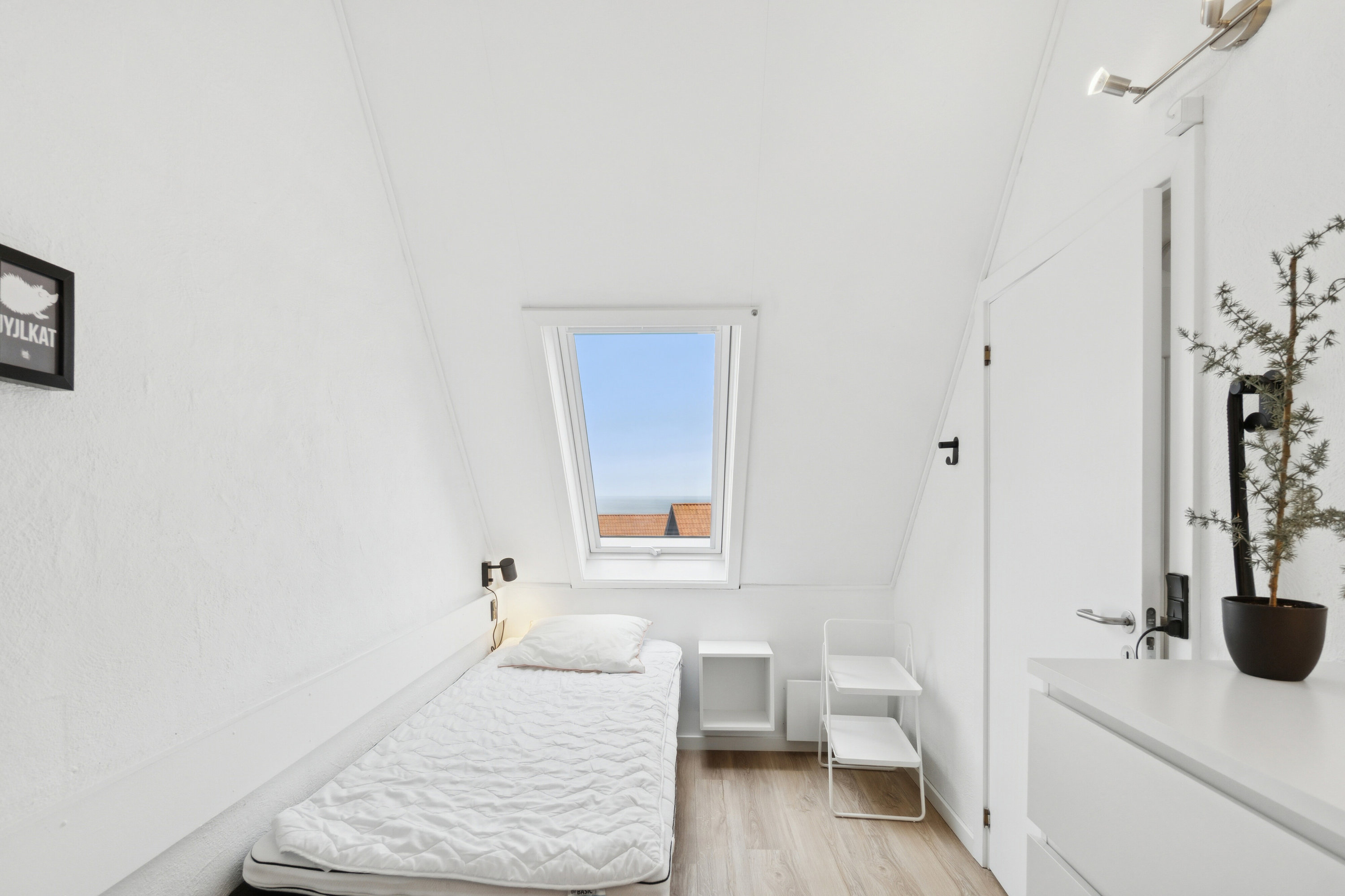 Fremhævet soveværelse billede i fuldskærmstilstand. Billede af Gudhjem Feriepark 76, 3760 Gudhjem