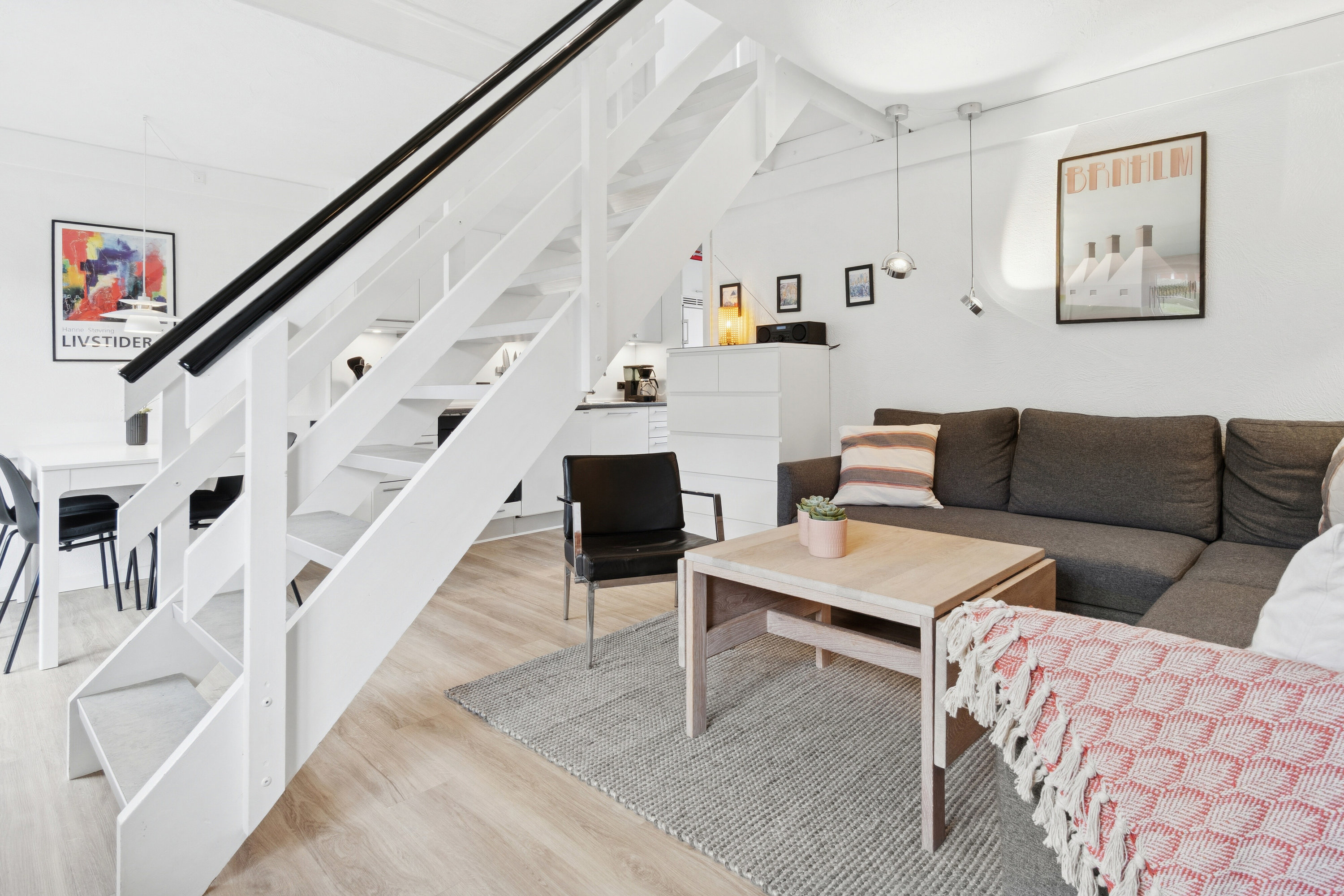 Fremhævet stue billede i fuldskærmstilstand. Billede af Gudhjem Feriepark 76, 3760 Gudhjem