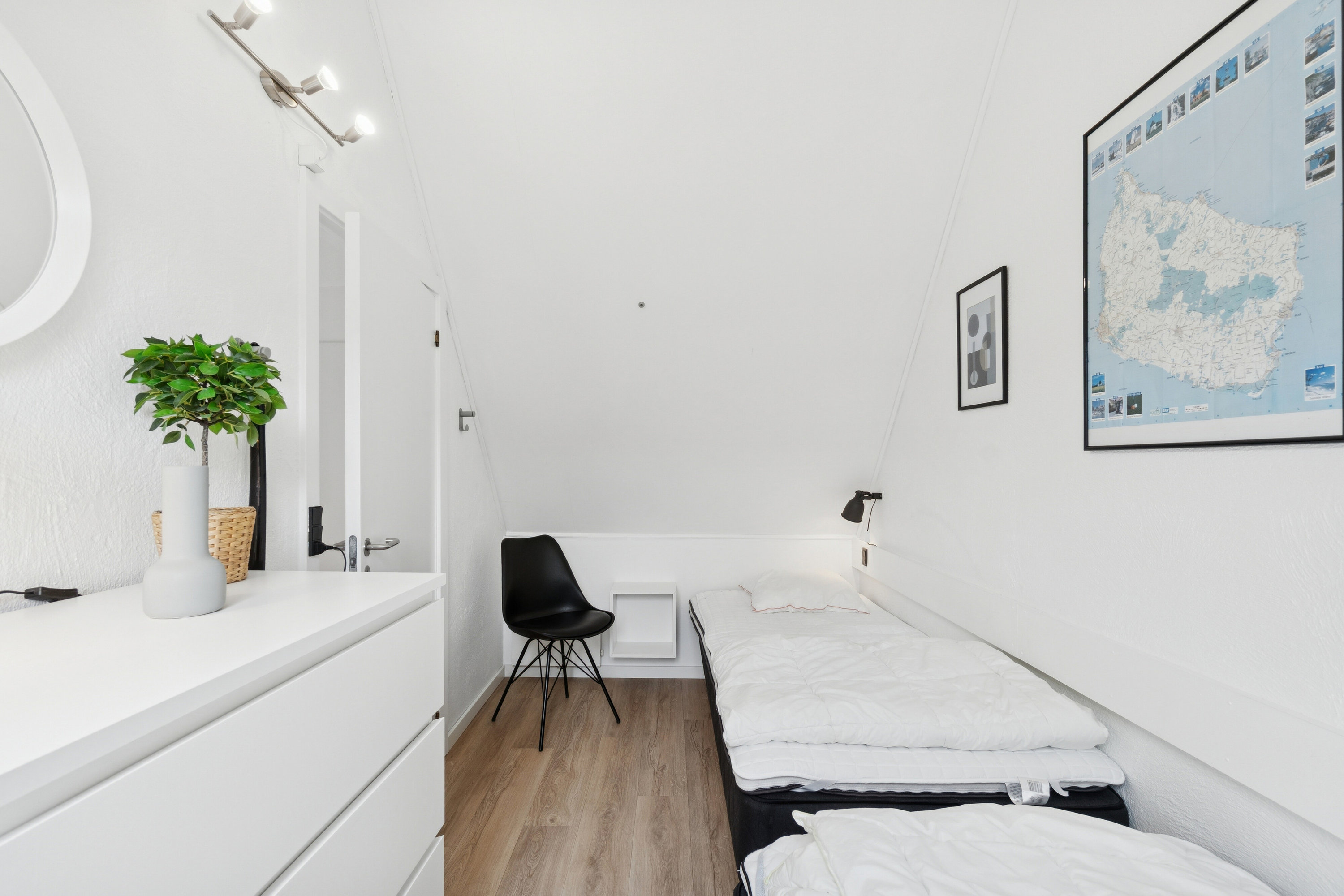 Fremhævet værelse billede i fuldskærmstilstand. Billede af Gudhjem Feriepark 76, 3760 Gudhjem