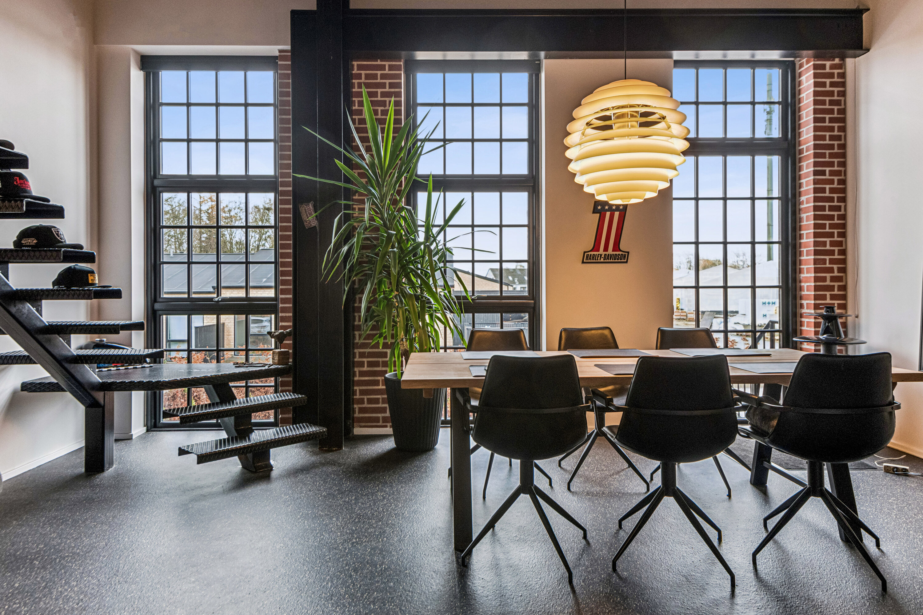 Fremhævet spisestue billede i fuldskærmstilstand. Billede af Døsebækparken 74, 1. th., 9230 Svenstrup J