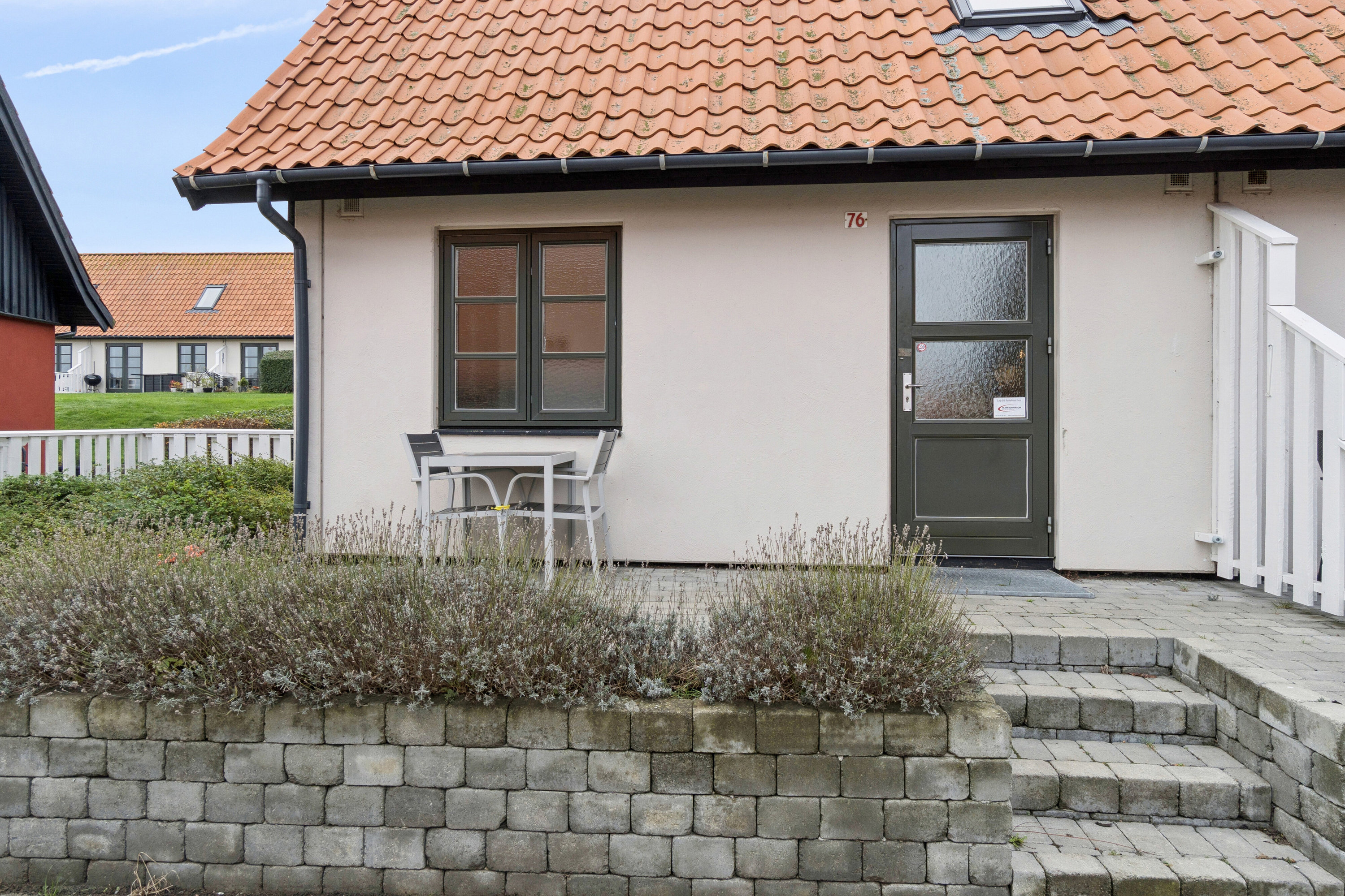 Fremhævet udendørs billede i fuldskærmstilstand. Billede af Gudhjem Feriepark 76, 3760 Gudhjem