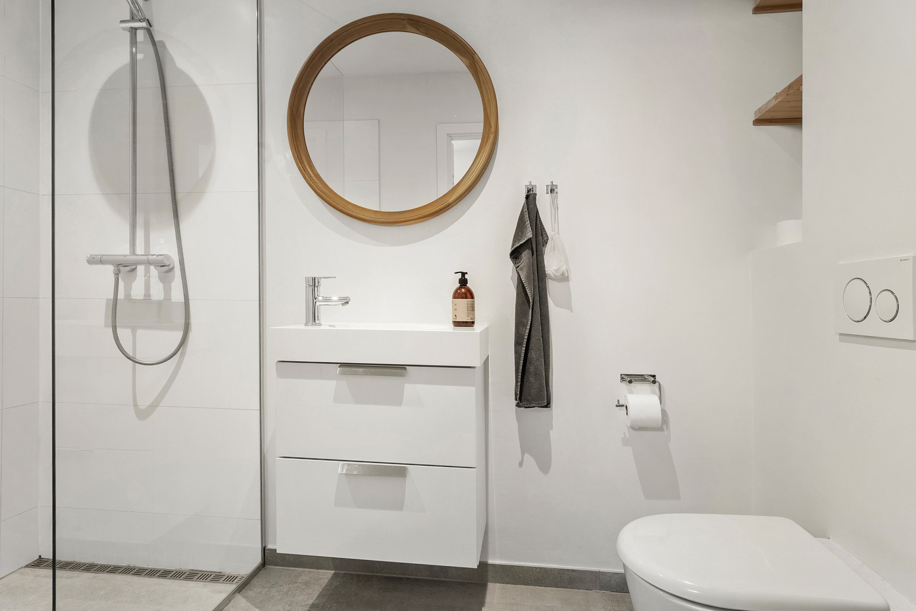 Fremhævet badeværelse billede i fuldskærmstilstand. Billede af Søndrevej 23, 8700 Horsens