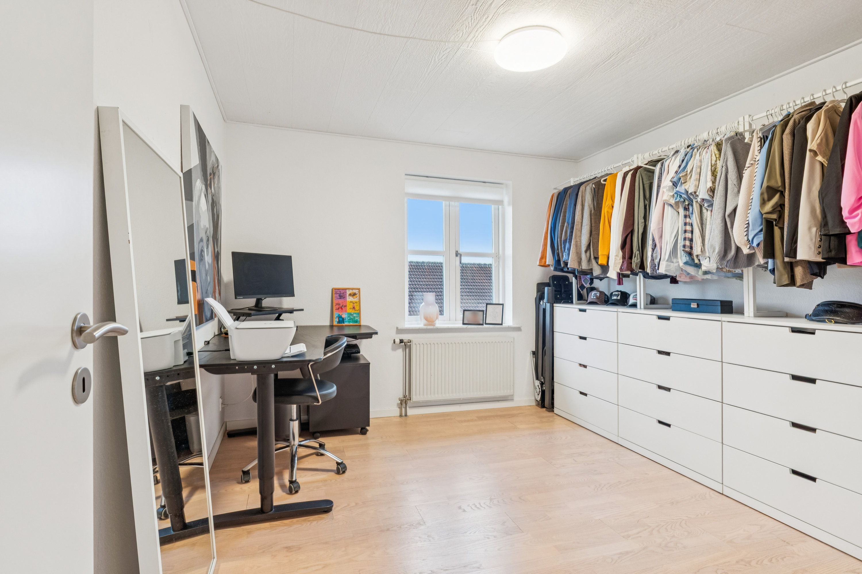 Fremhævet værelse billede i fuldskærmstilstand. Billede af Valmuebakken 6, 2625 Vallensbæk