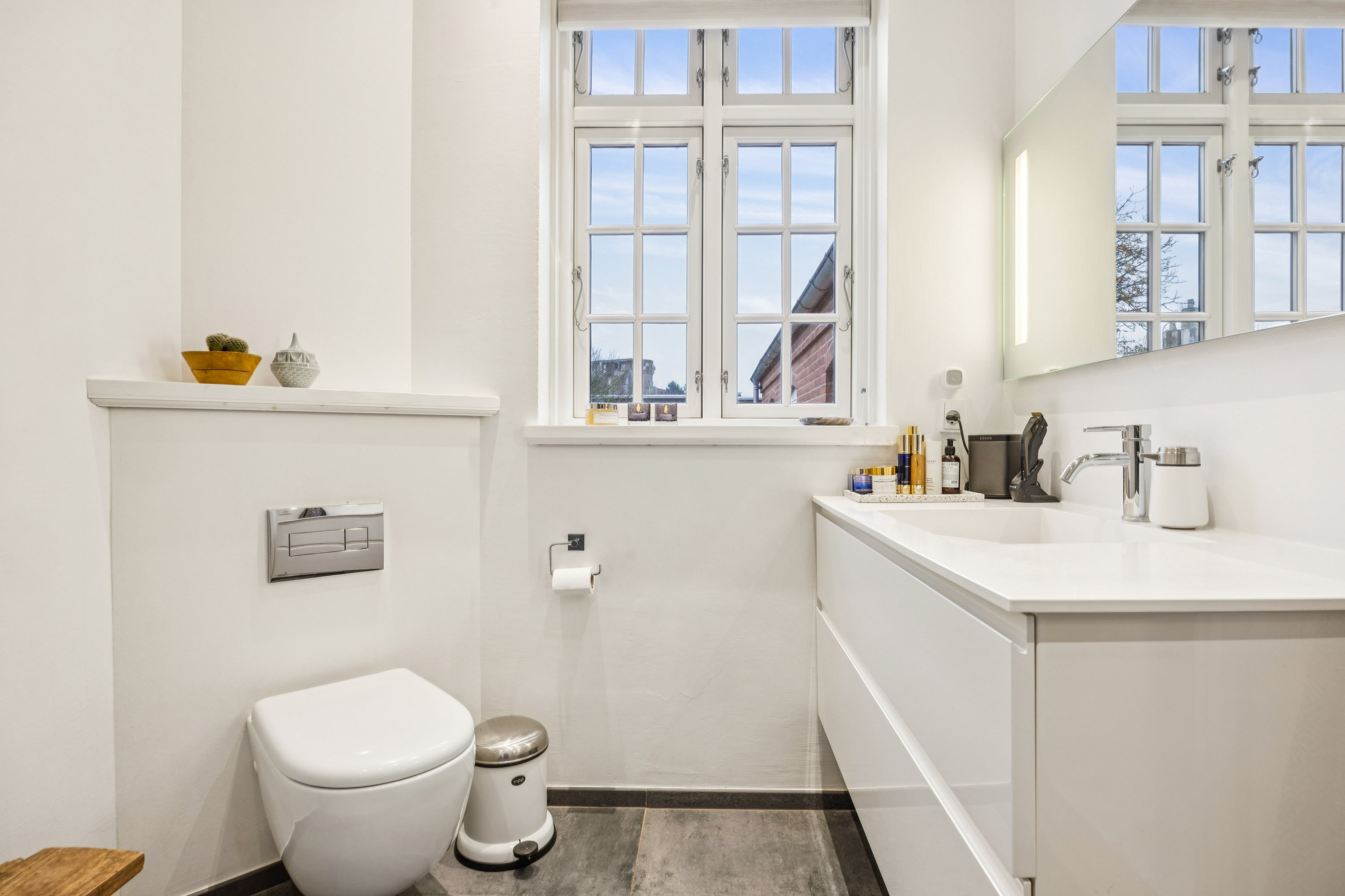 Fremhævet badeværelse billede i fuldskærmstilstand. Billede af Røgildsvej 35, 9400 Nørresundby