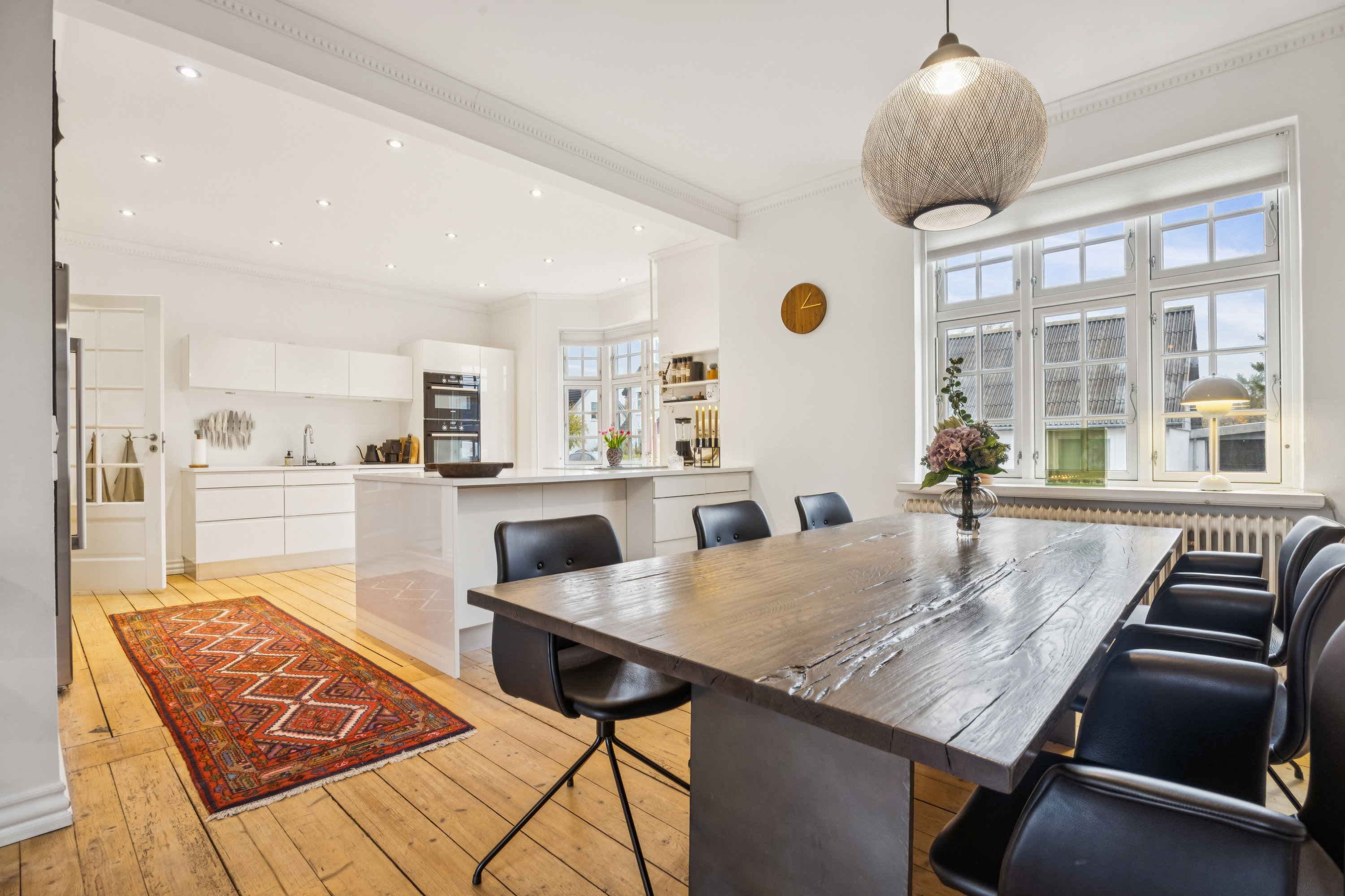 Fremhævet spisestue billede i fuldskærmstilstand. Billede af Røgildsvej 35, 9400 Nørresundby