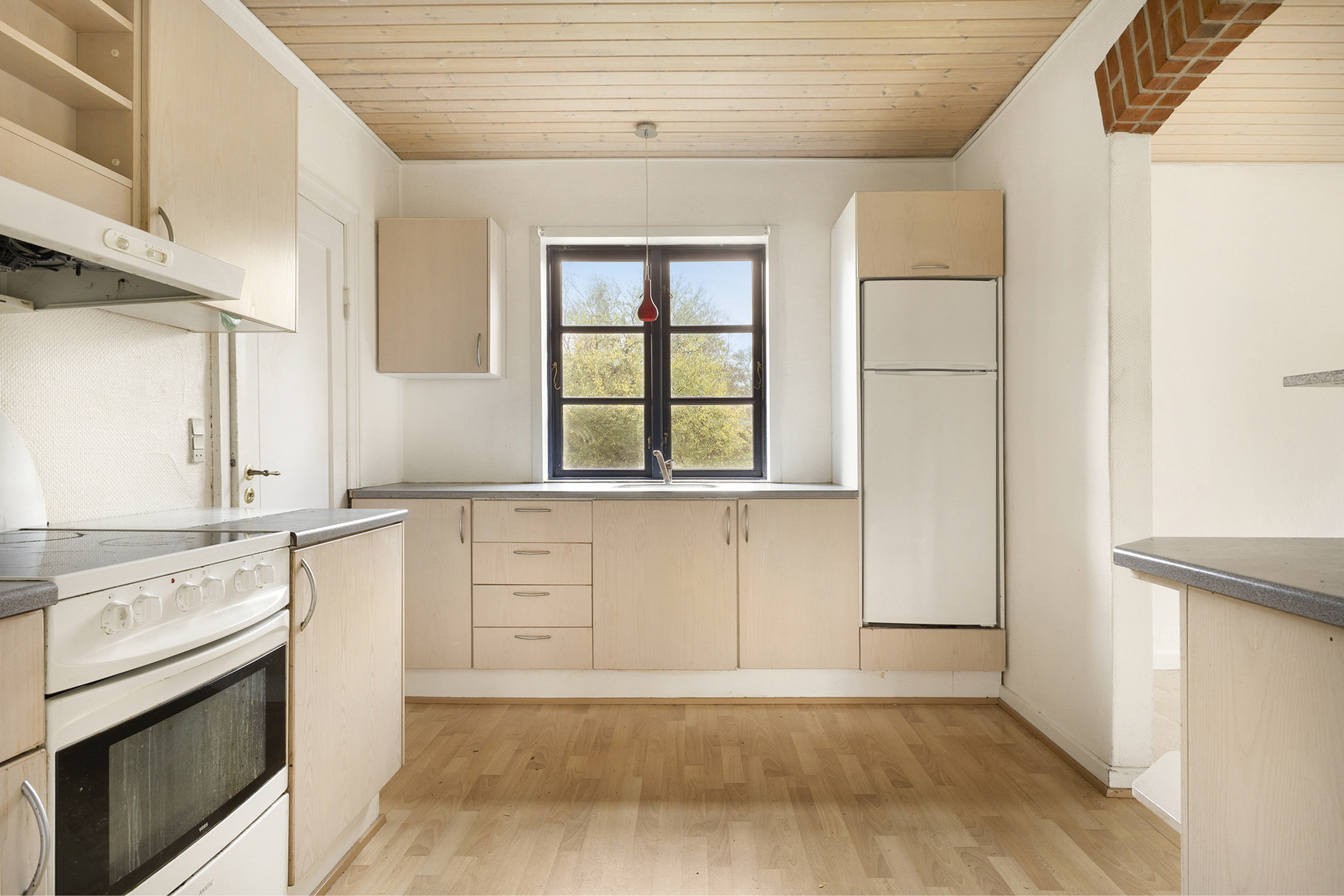 Fremhævet køkken billede i fuldskærmstilstand. Billede af Rødding Søndervang 1, 6630 Rødding