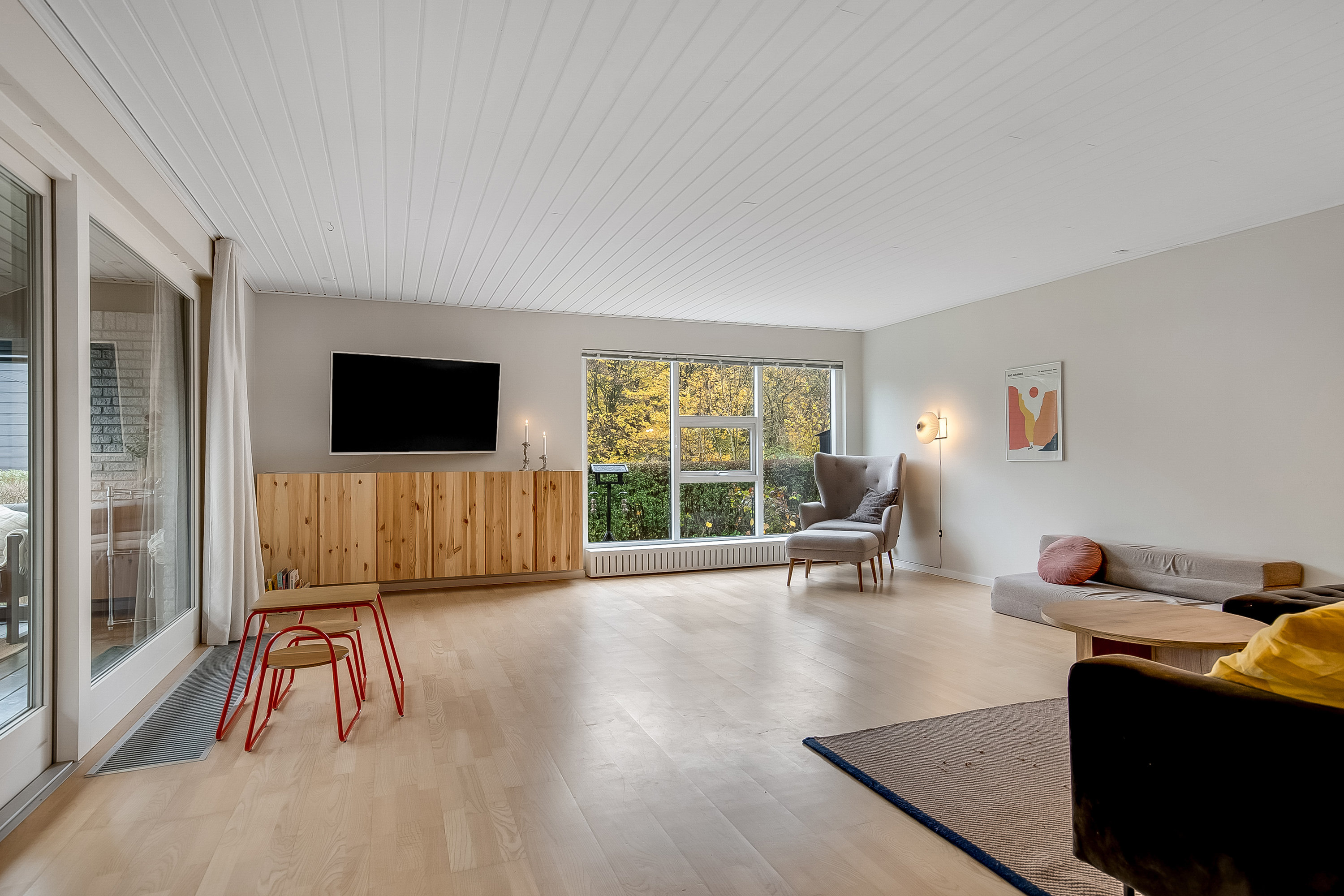 Fremhævet stue billede i fuldskærmstilstand. Billede af Umanakvej 23, Søndermarken, 7100 Vejle