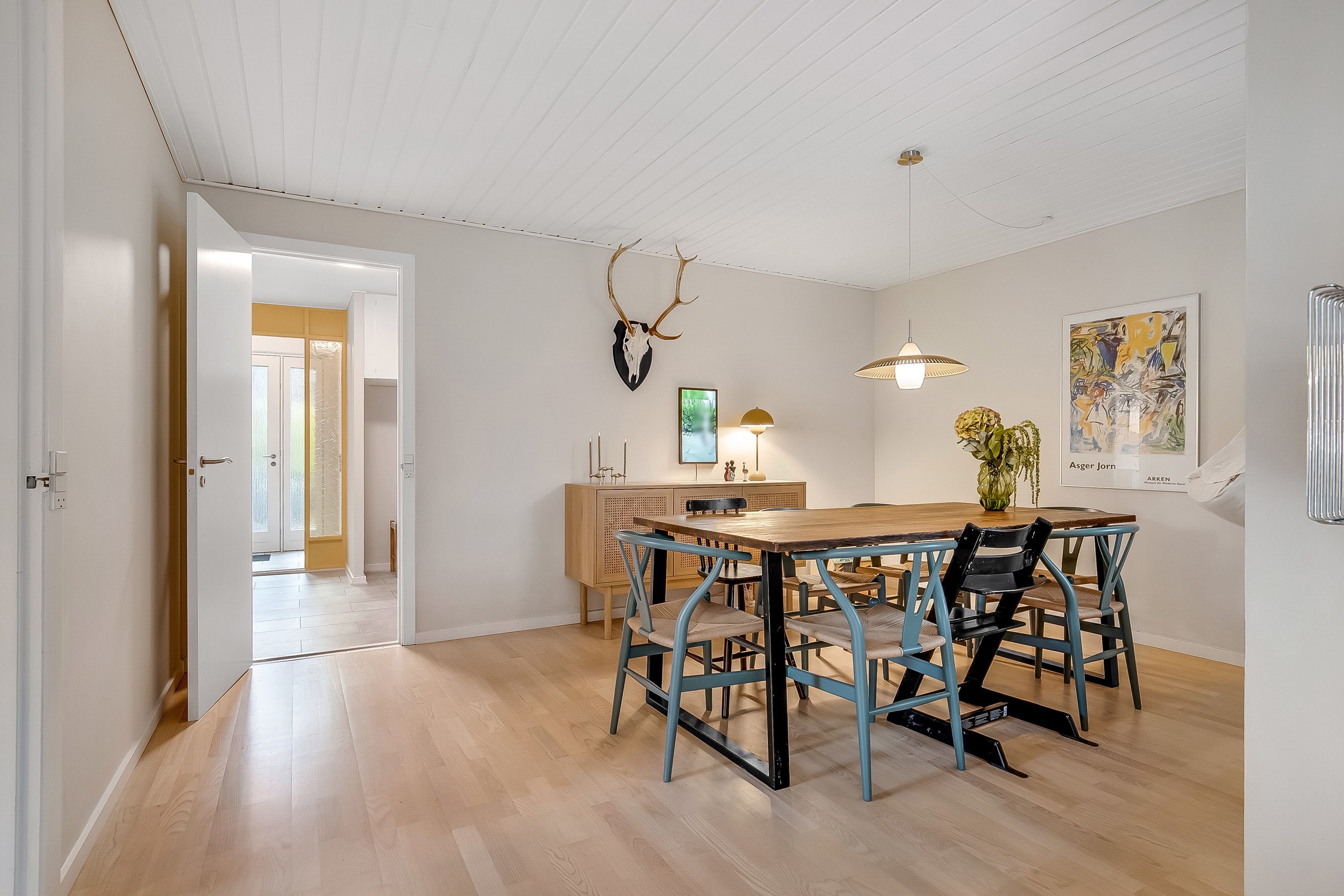 Fremhævet stue billede i fuldskærmstilstand. Billede af Umanakvej 23, Søndermarken, 7100 Vejle