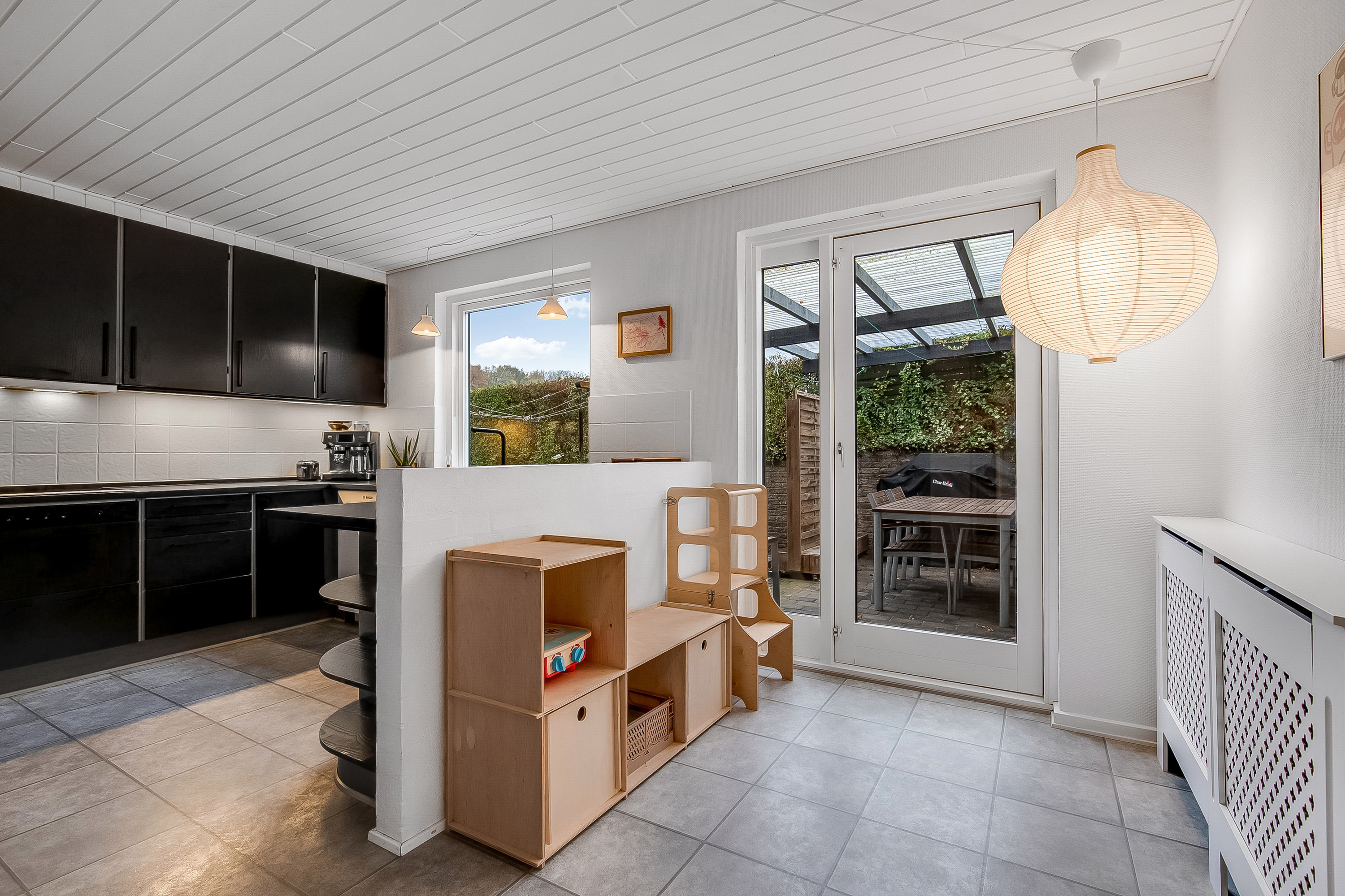 Fremhævet køkken alrum billede i fuldskærmstilstand. Billede af Umanakvej 23, Søndermarken, 7100 Vejle