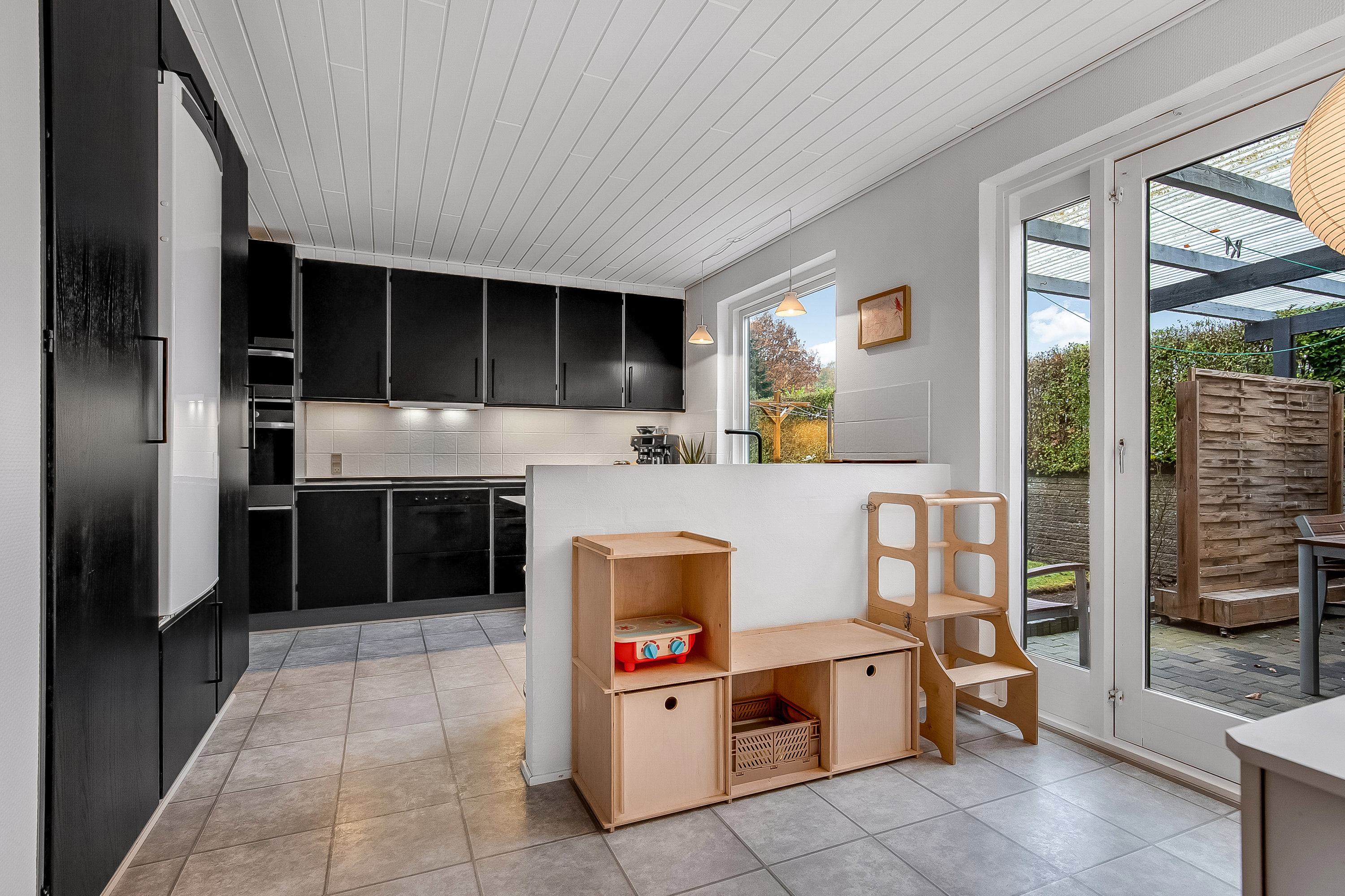 Fremhævet køkken alrum billede i fuldskærmstilstand. Billede af Umanakvej 23, Søndermarken, 7100 Vejle