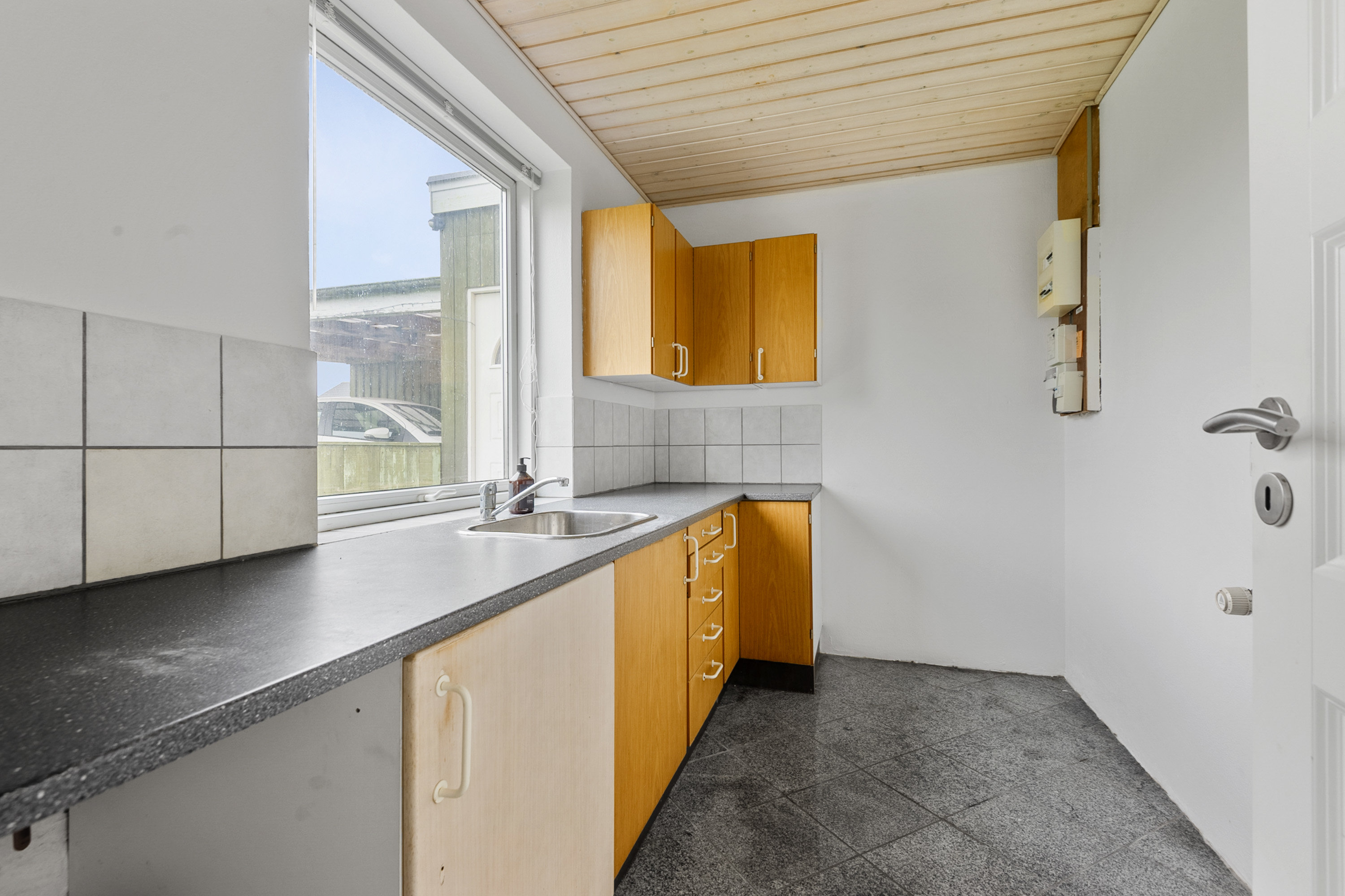 Fremhævet køkken billede i fuldskærmstilstand. Billede af Porsevej 2, Horne, 6800 Varde