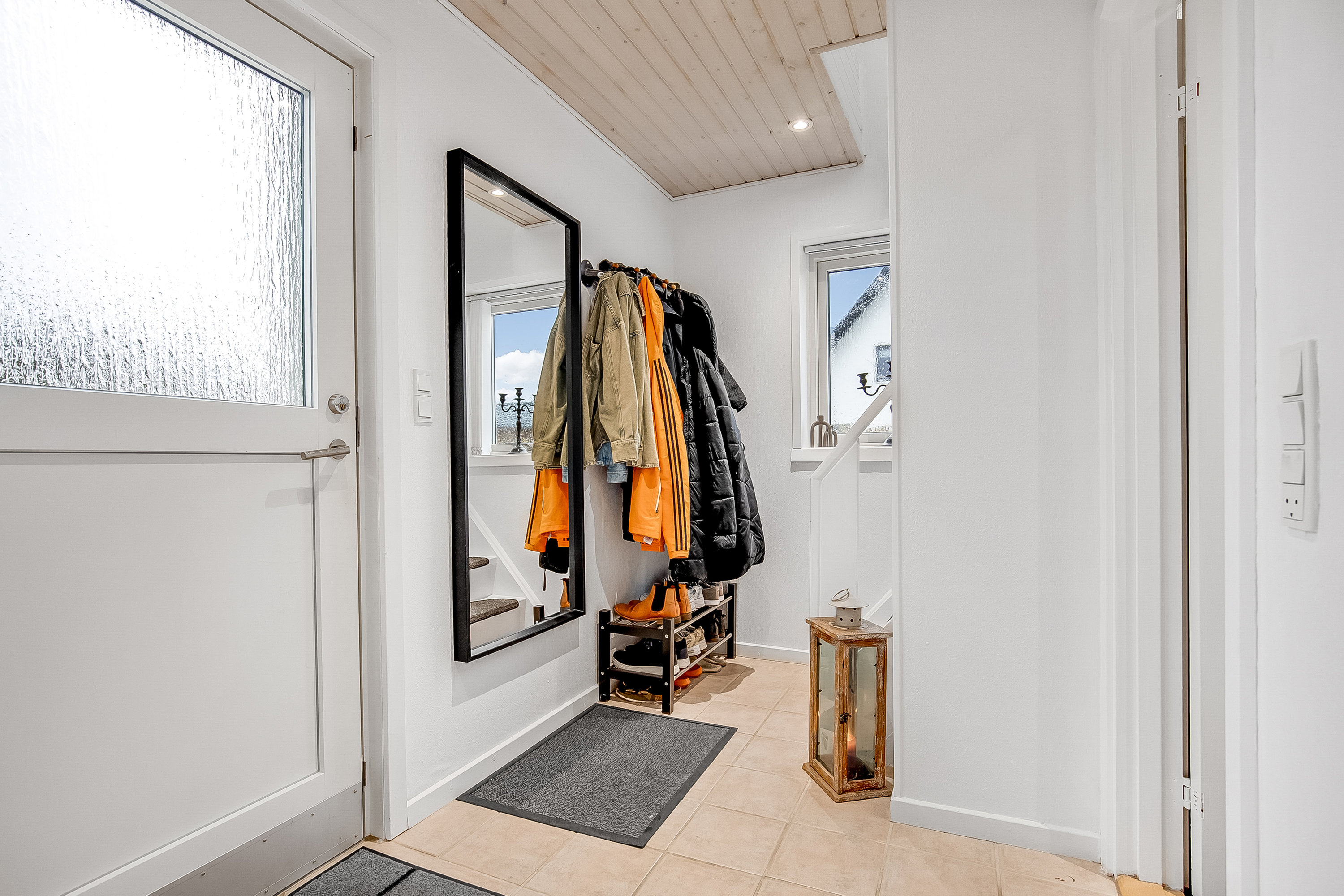 Fremhævet entré billede i fuldskærmstilstand. Billede af Solskovvej 19, Hornstrup Mølleby, 7100 Vejle