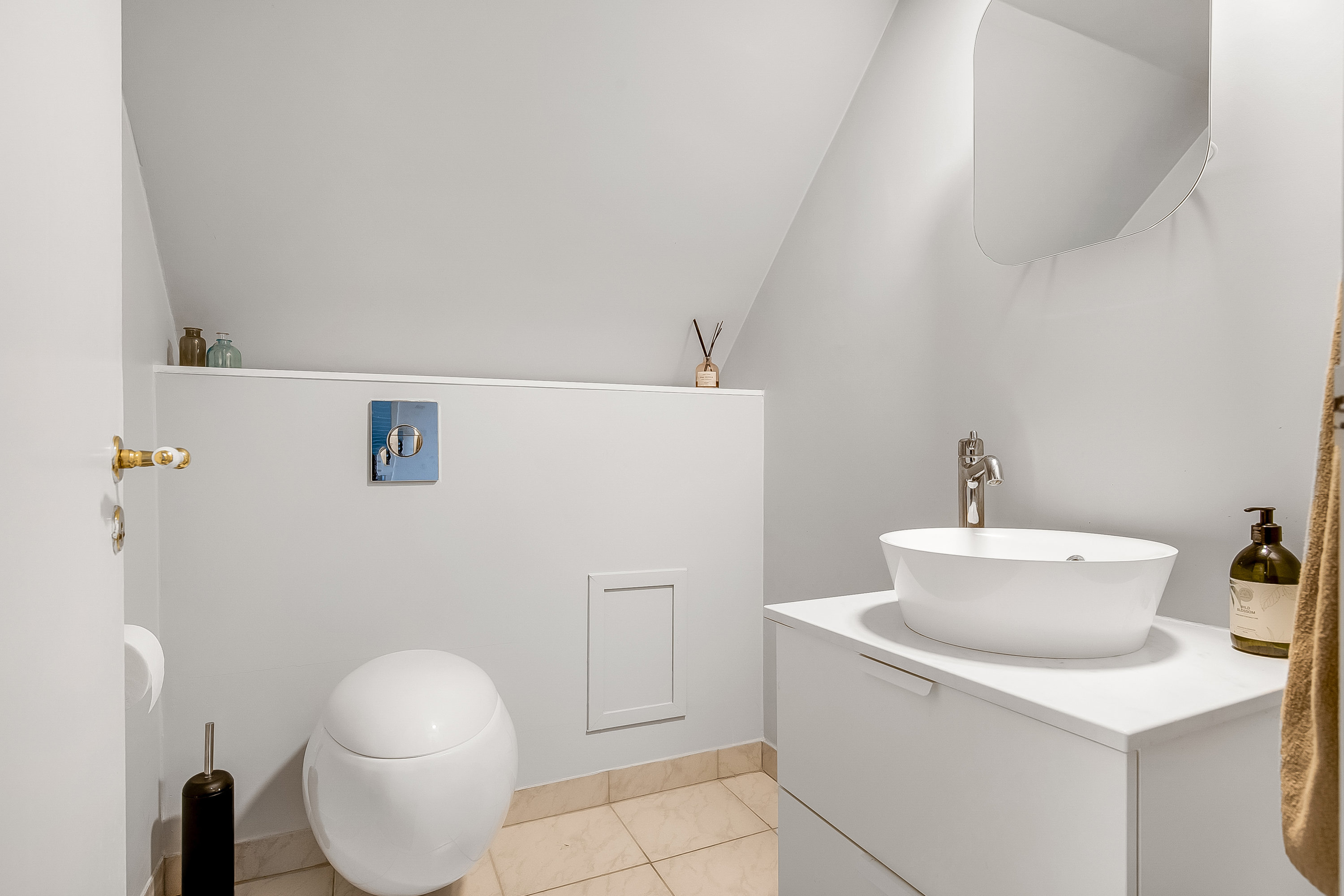 Fremhævet badeværelse billede i fuldskærmstilstand. Billede af Solskovvej 19, Hornstrup Mølleby, 7100 Vejle