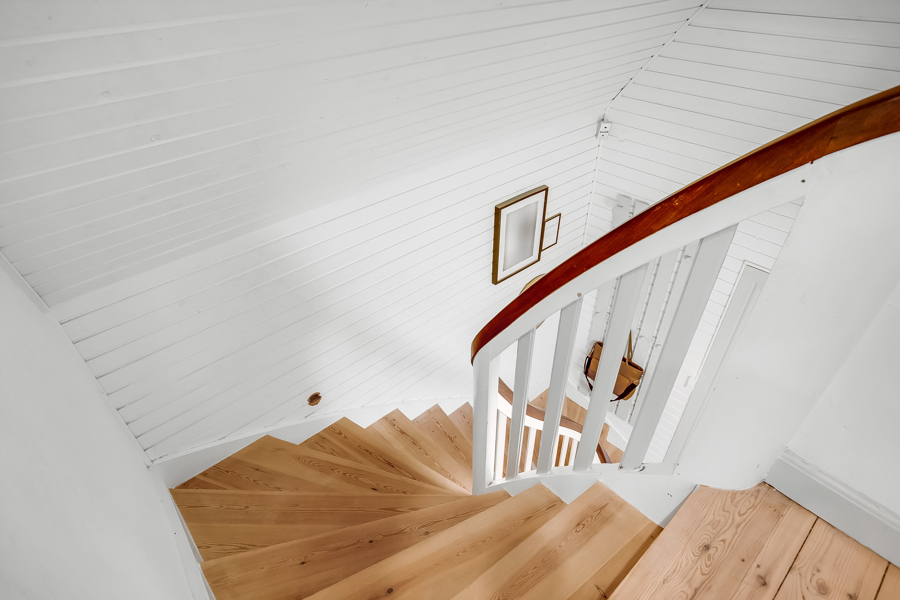 Fremhævet trappe billede i fuldskærmstilstand. Billede af Danasvej 10, Vestbyen, 7100 Vejle