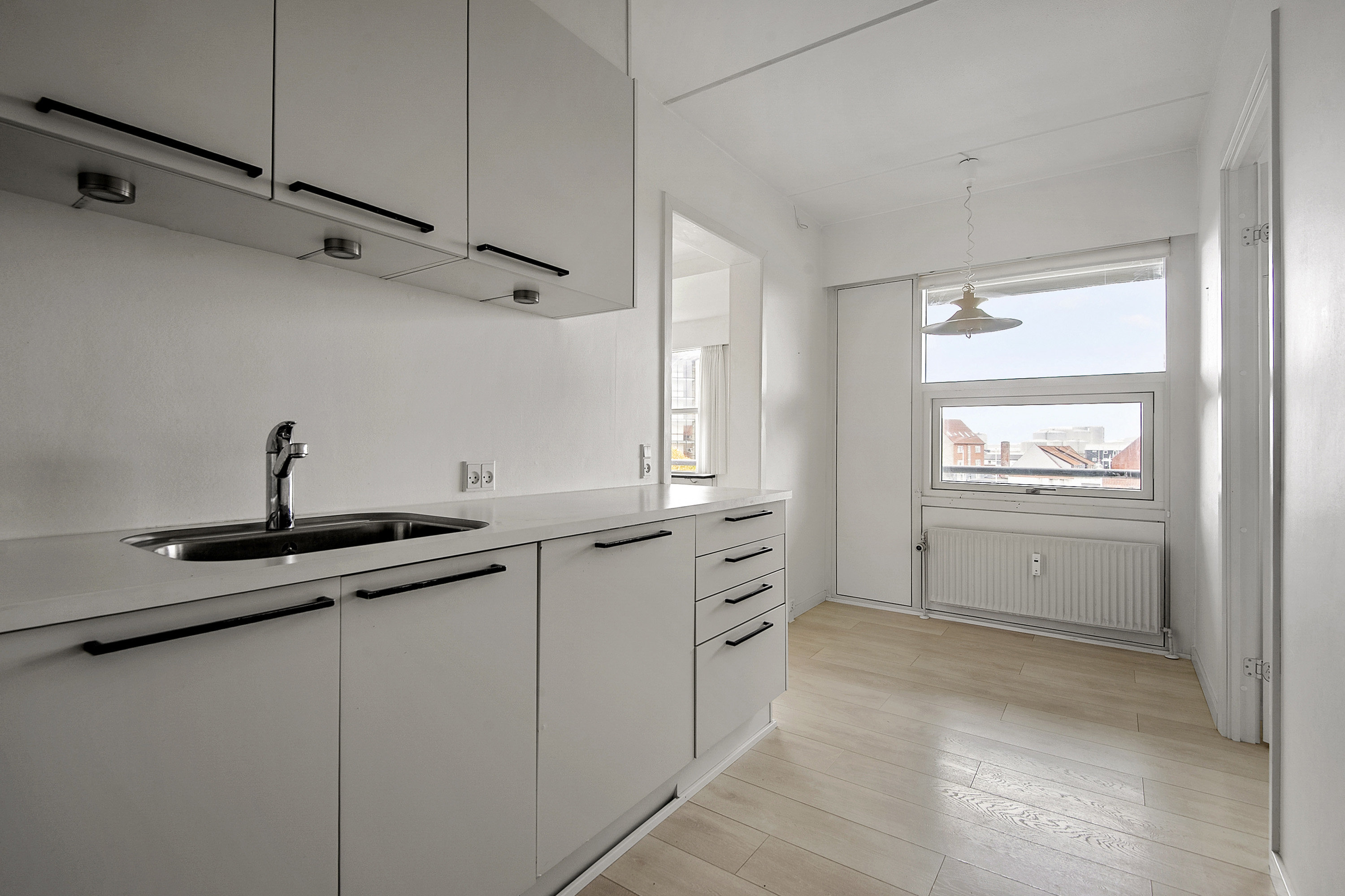 Fremhævet køkken billede i fuldskærmstilstand. Billede af Hjertingvej 6, 2. mf., 6700 Esbjerg