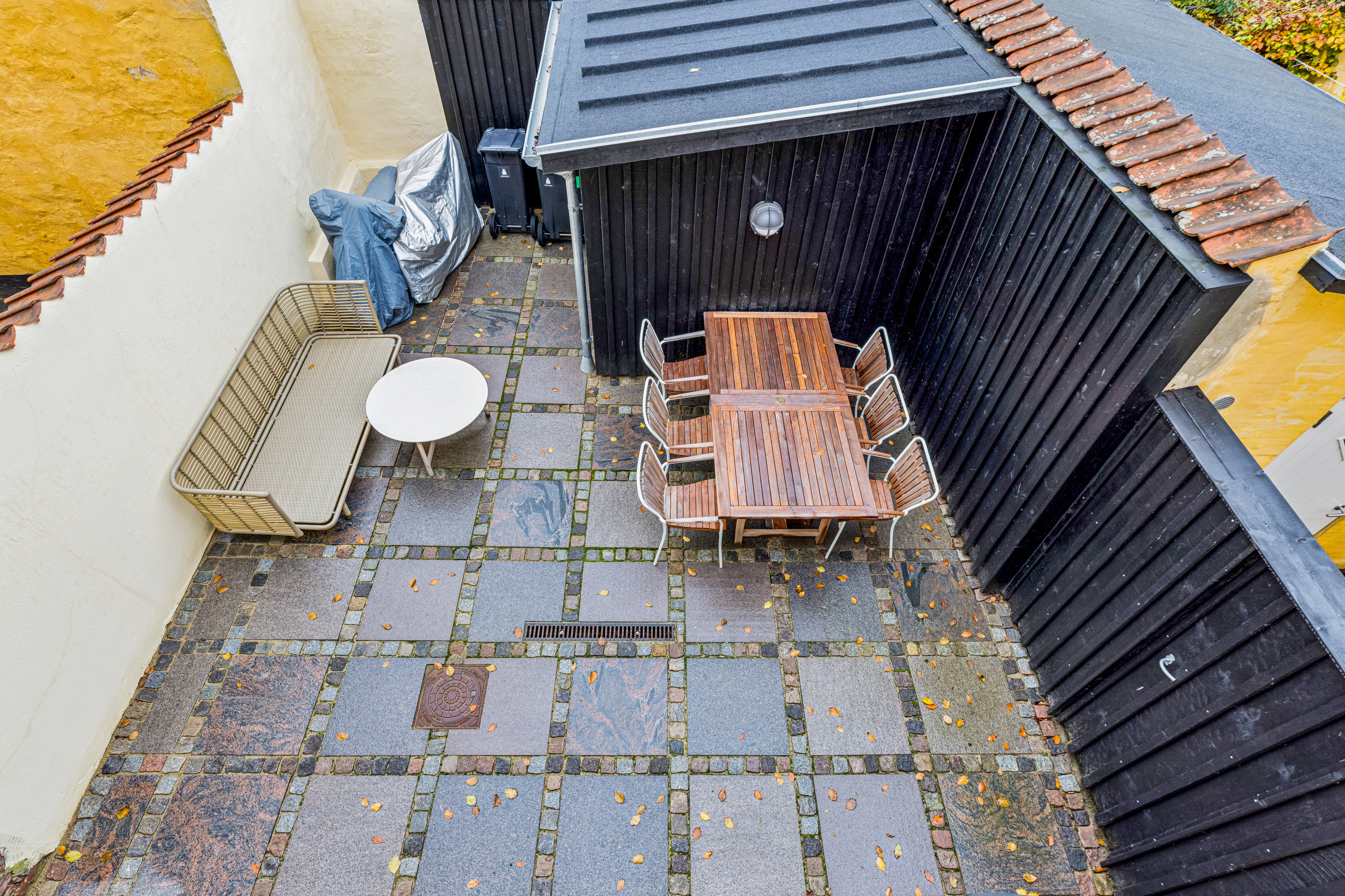 Fremhævet gårdhave billede i fuldskærmstilstand. Billede af Bispegade 13, 6760 Ribe