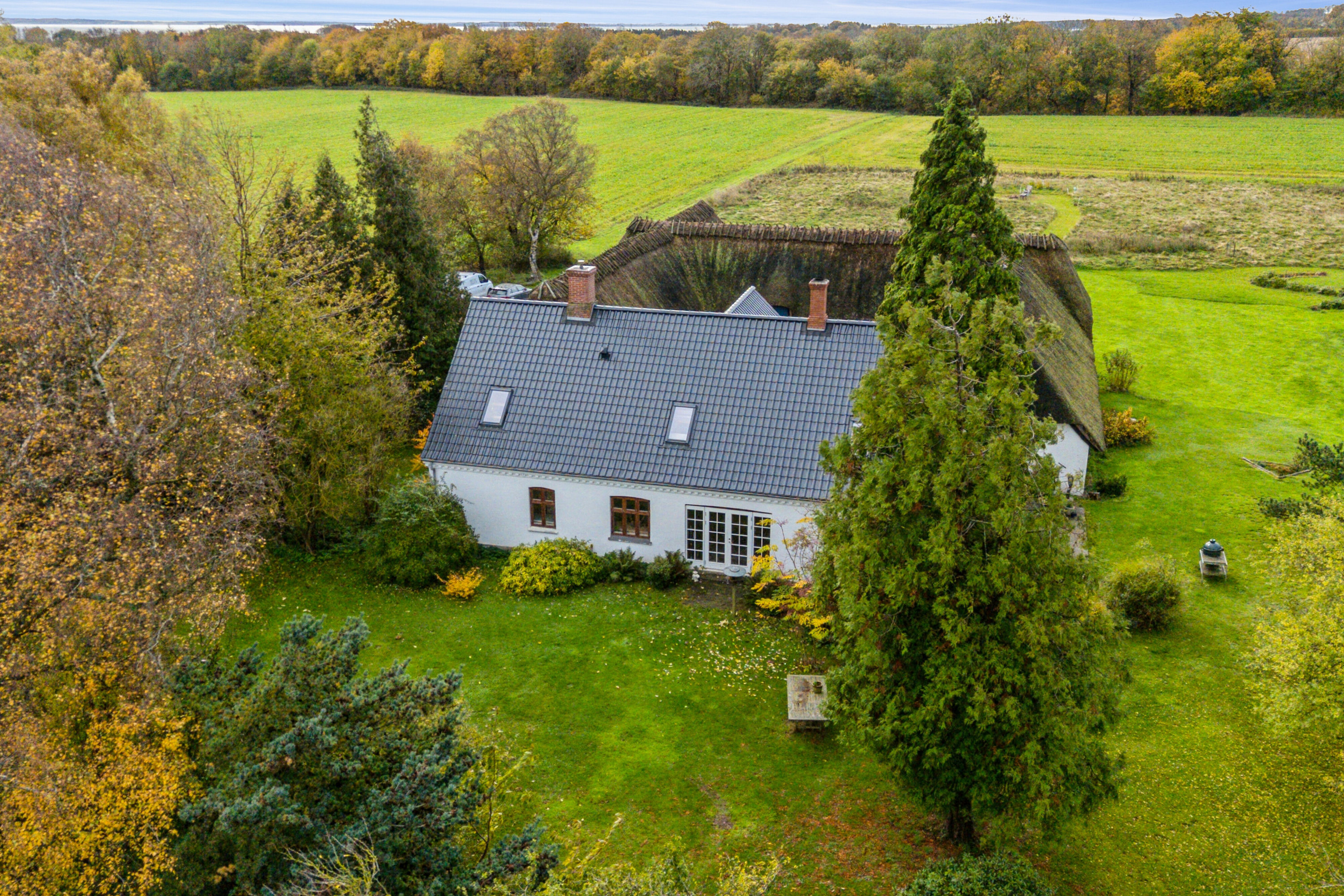 Fremhævet set fra haven billede i fuldskærmstilstand. Billede af Strandvejen 44, 5882 Vejstrup