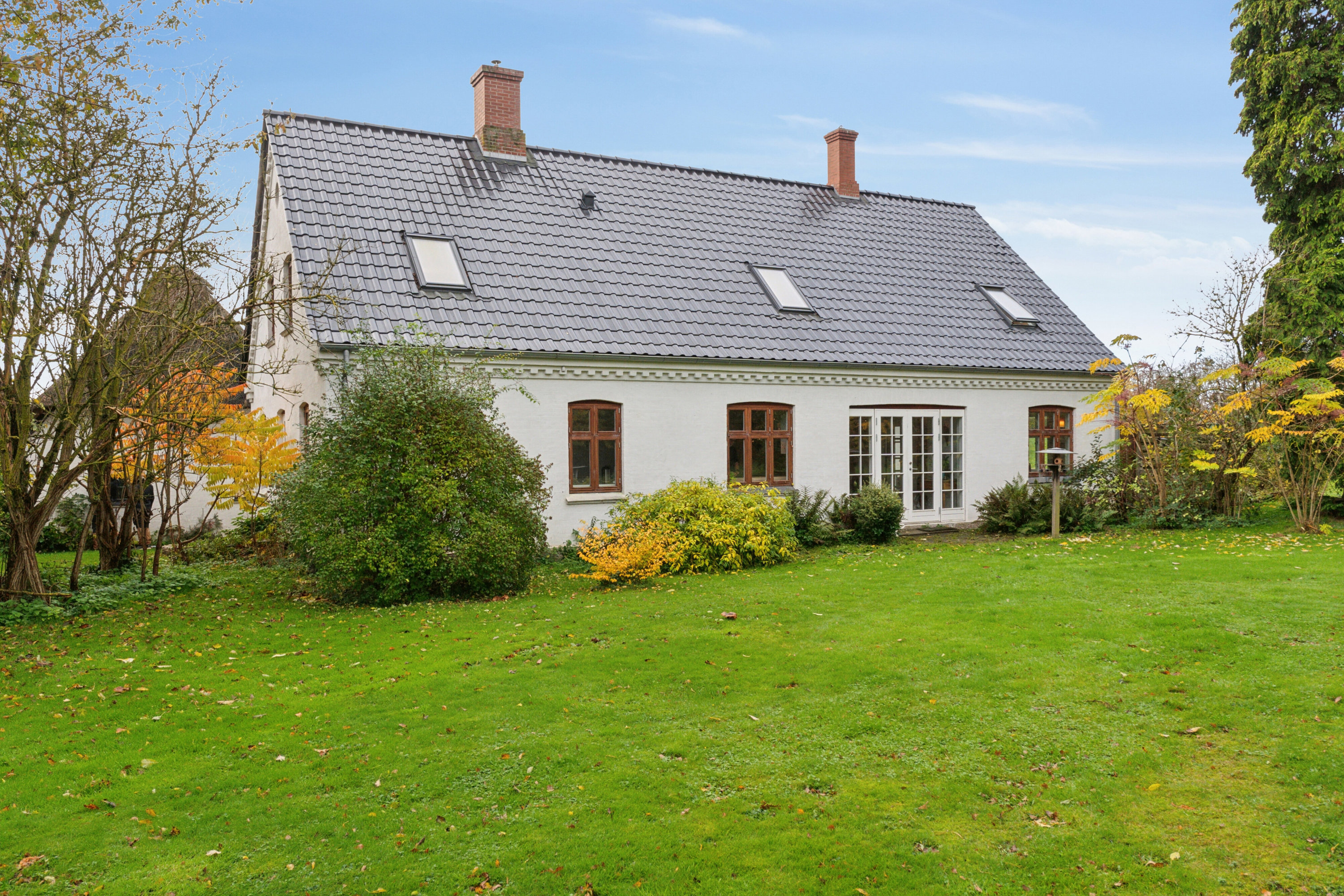 Fremhævet set fra haven billede i fuldskærmstilstand. Billede af Strandvejen 44, 5882 Vejstrup