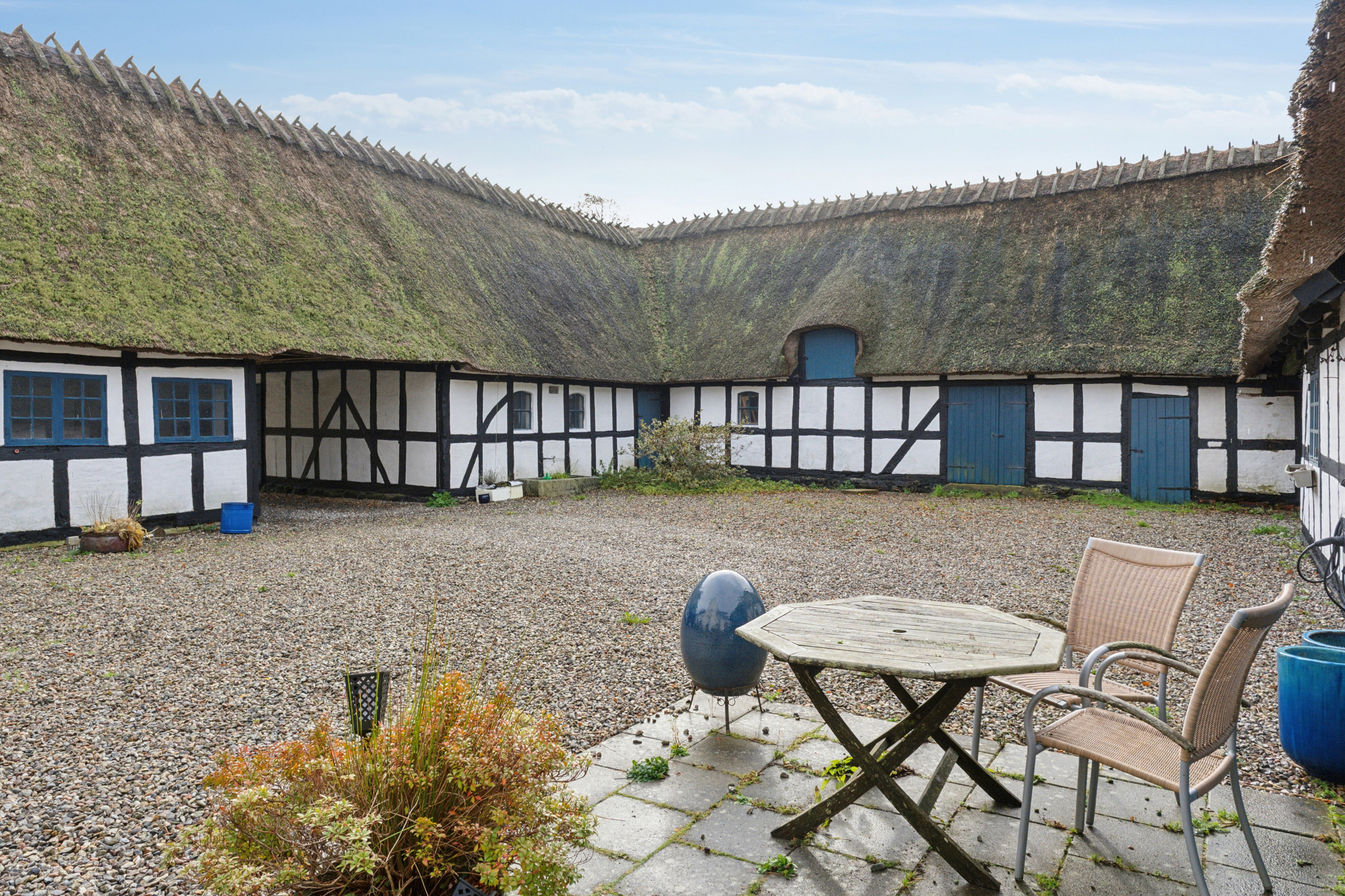 Fremhævet terrasse billede i fuldskærmstilstand. Billede af Strandvejen 44, 5882 Vejstrup