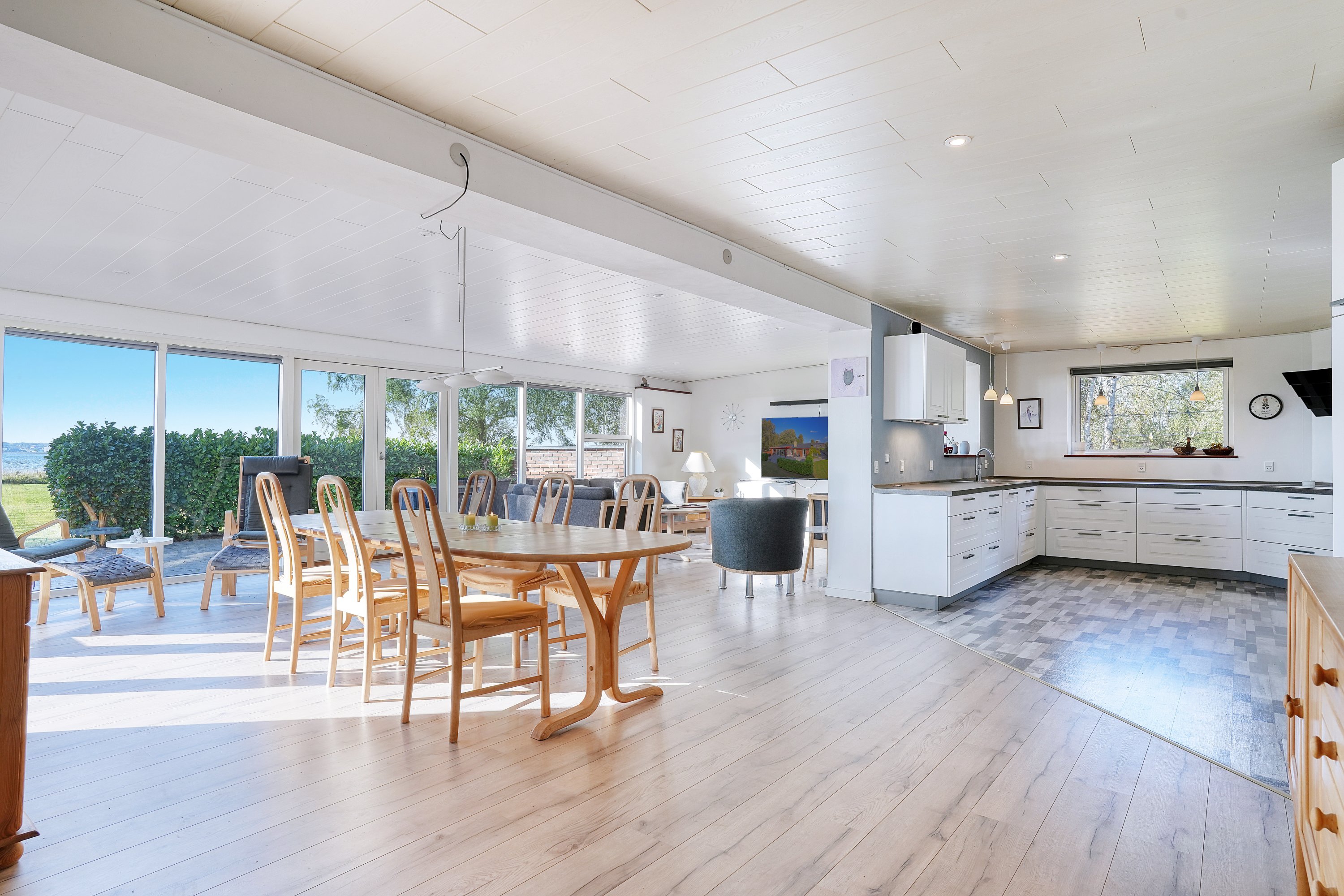 Fremhævet spisestue billede i fuldskærmstilstand. Billede af Fjorddalsvej 39, Markeslev, 4300 Holbæk