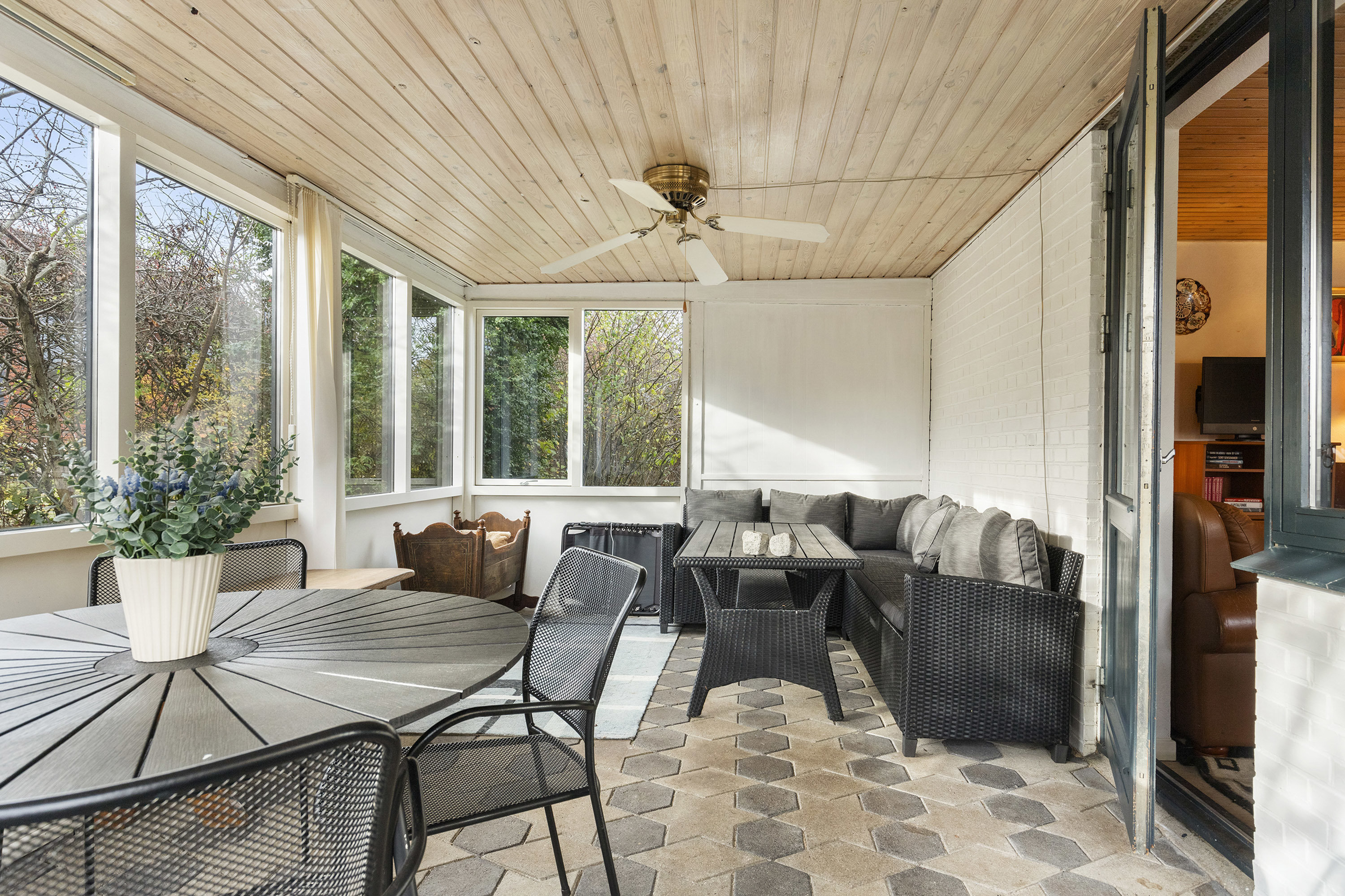 Fremhævet udestue billede i fuldskærmstilstand. Billede af Ansgarsvej 2, 9600 Aars