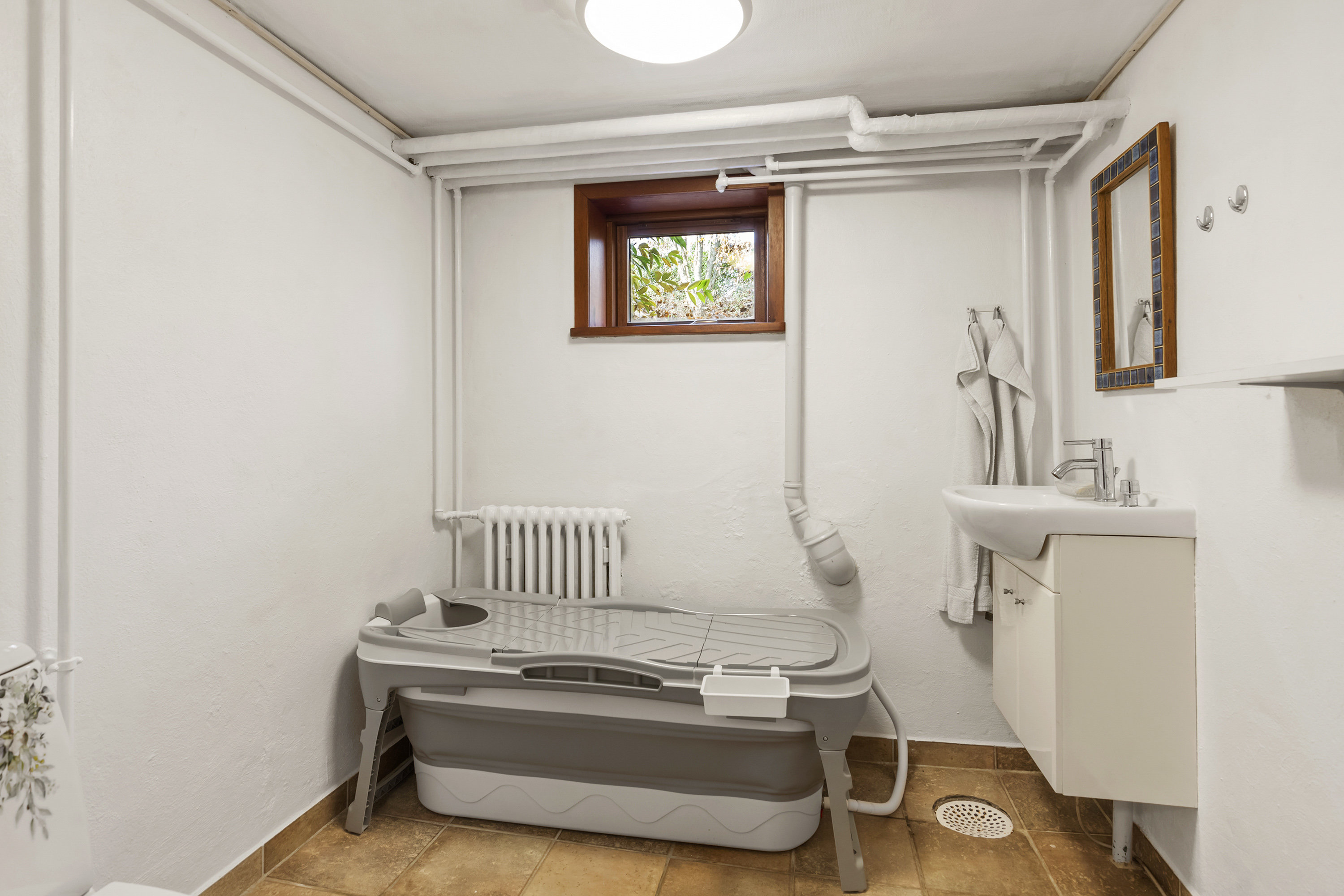 Fremhævet toilet billede i fuldskærmstilstand. Billede af Ansgarsvej 2, 9600 Aars