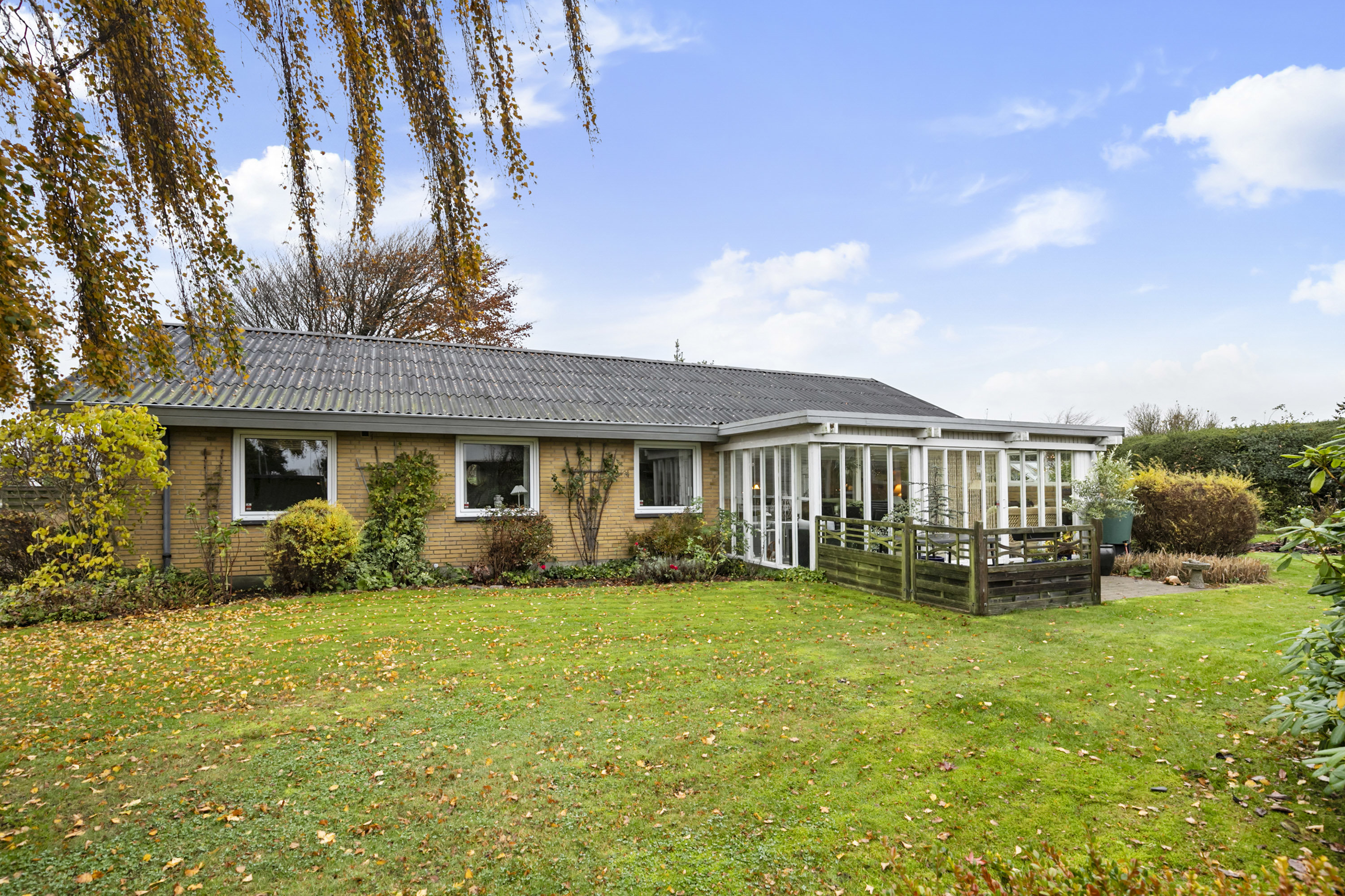 Fremhævet facade billede i fuldskærmstilstand. Billede af Birkagervej 16, 9740 Jerslev J