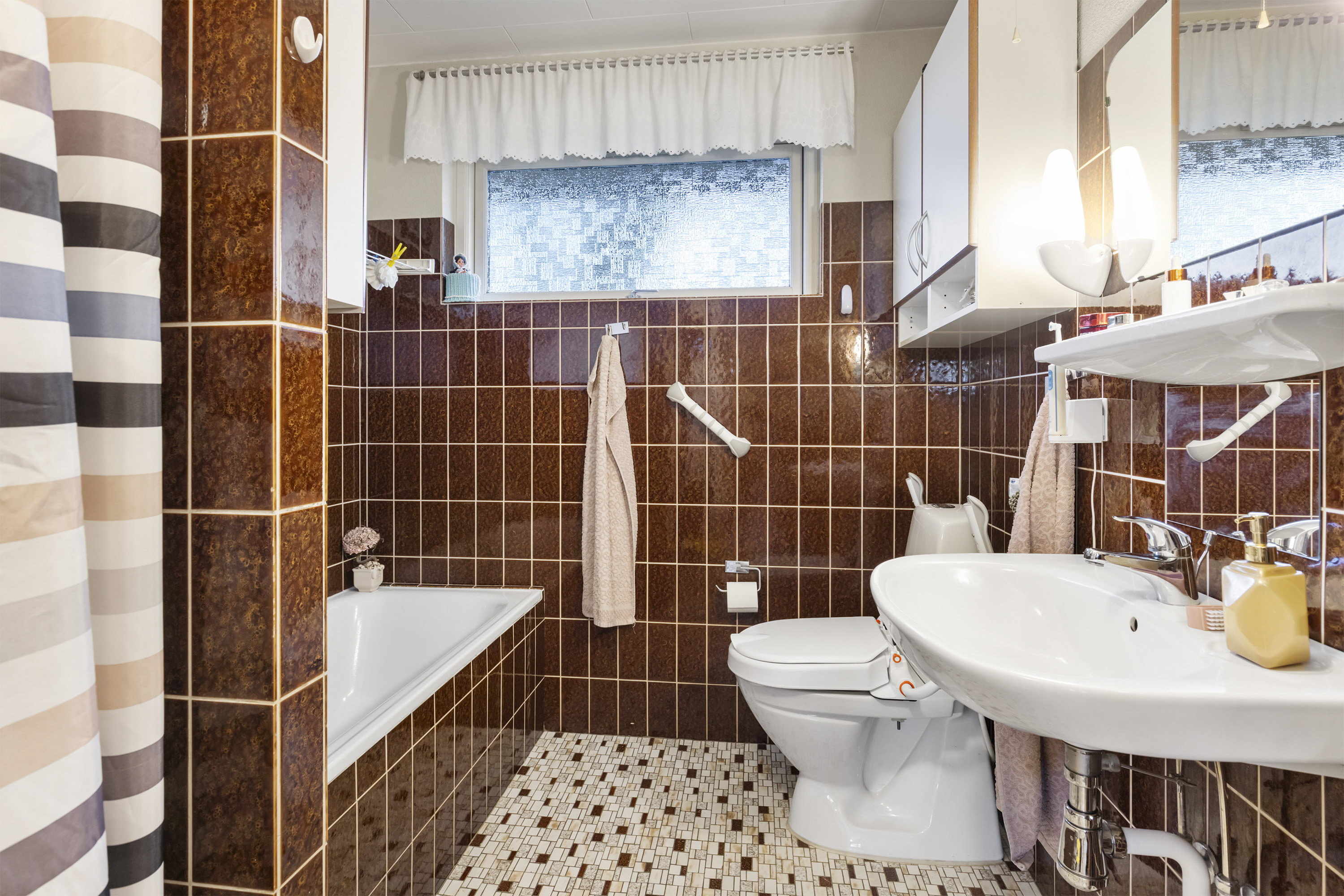 Fremhævet badeværelse billede i fuldskærmstilstand. Billede af Birkagervej 16, 9740 Jerslev J