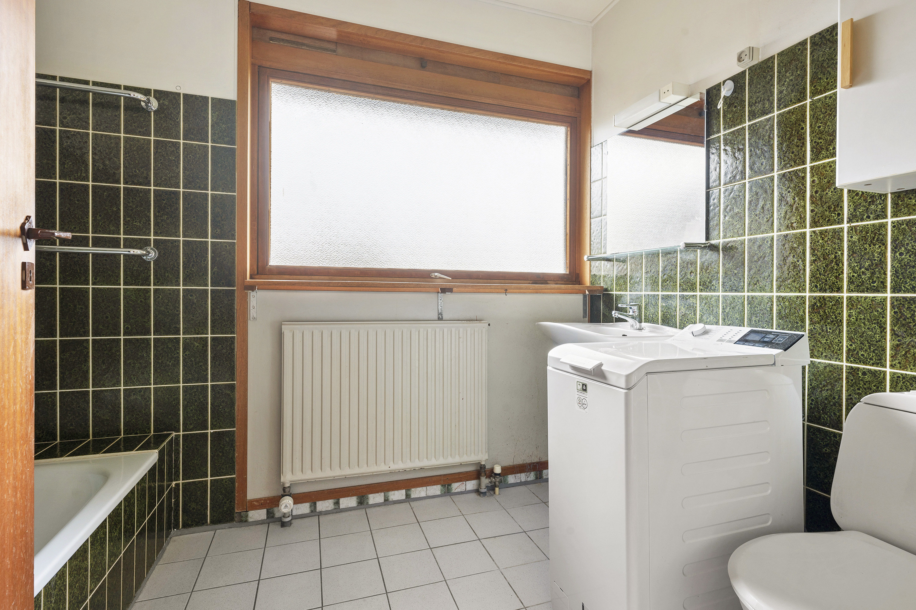 Fremhævet badeværelse billede i fuldskærmstilstand. Billede af Pilekæret 3, 2840 Holte