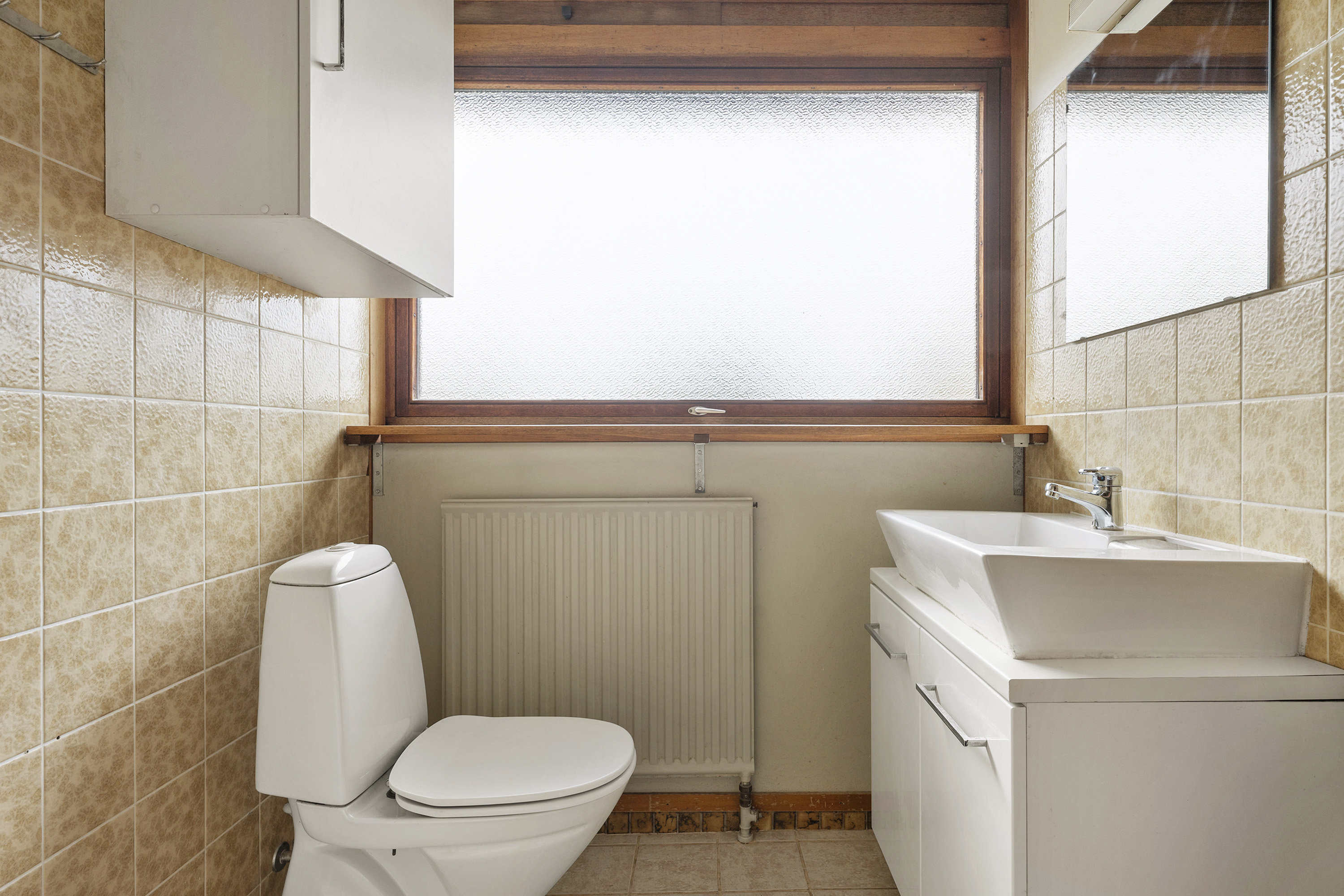 Fremhævet badeværelse billede i fuldskærmstilstand. Billede af Pilekæret 3, 2840 Holte