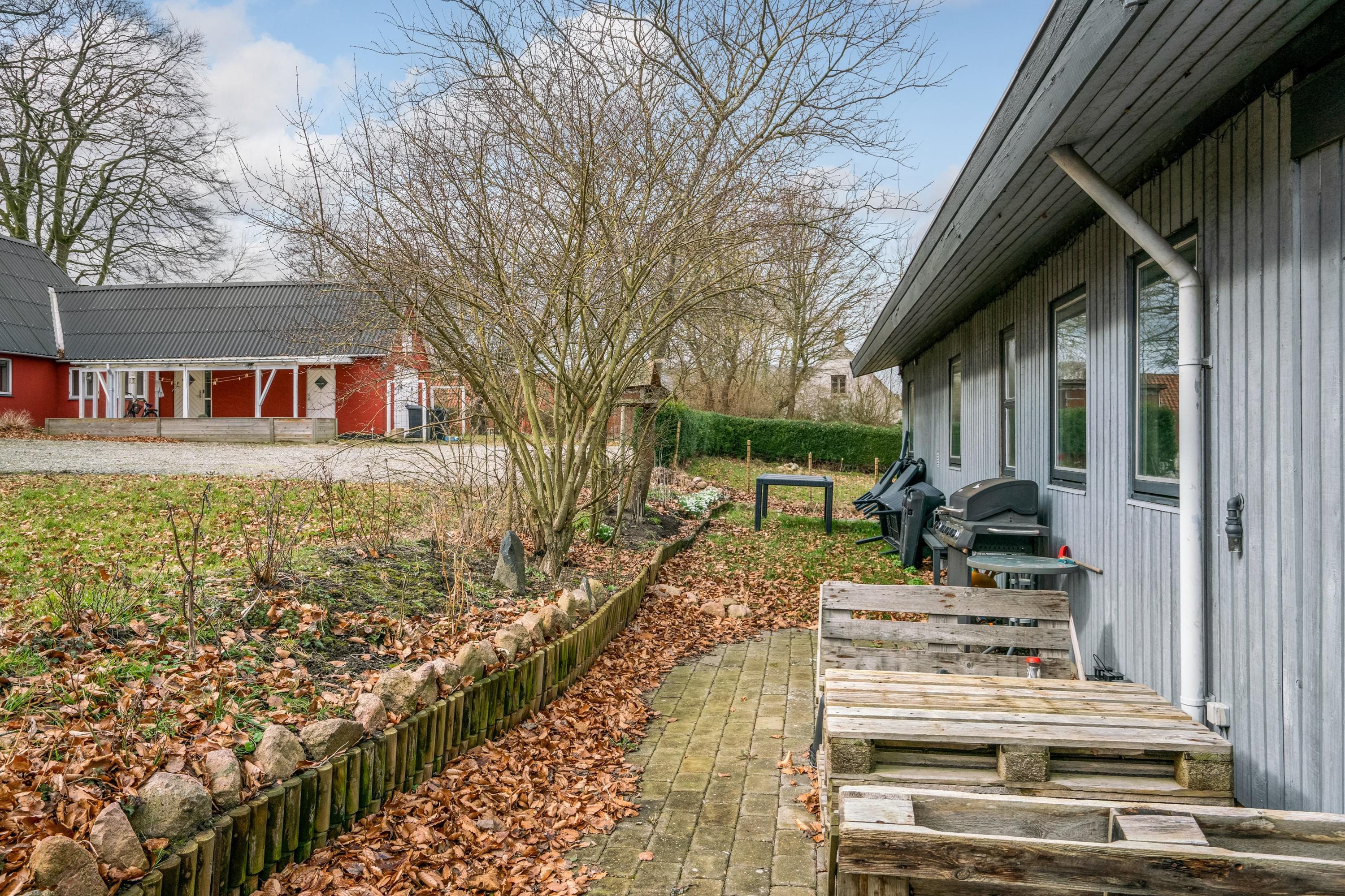 Fremhævet terrasse billede i fuldskærmstilstand. Billede af Uggerslevvej 35B, Uggerslev, 5450 Otterup