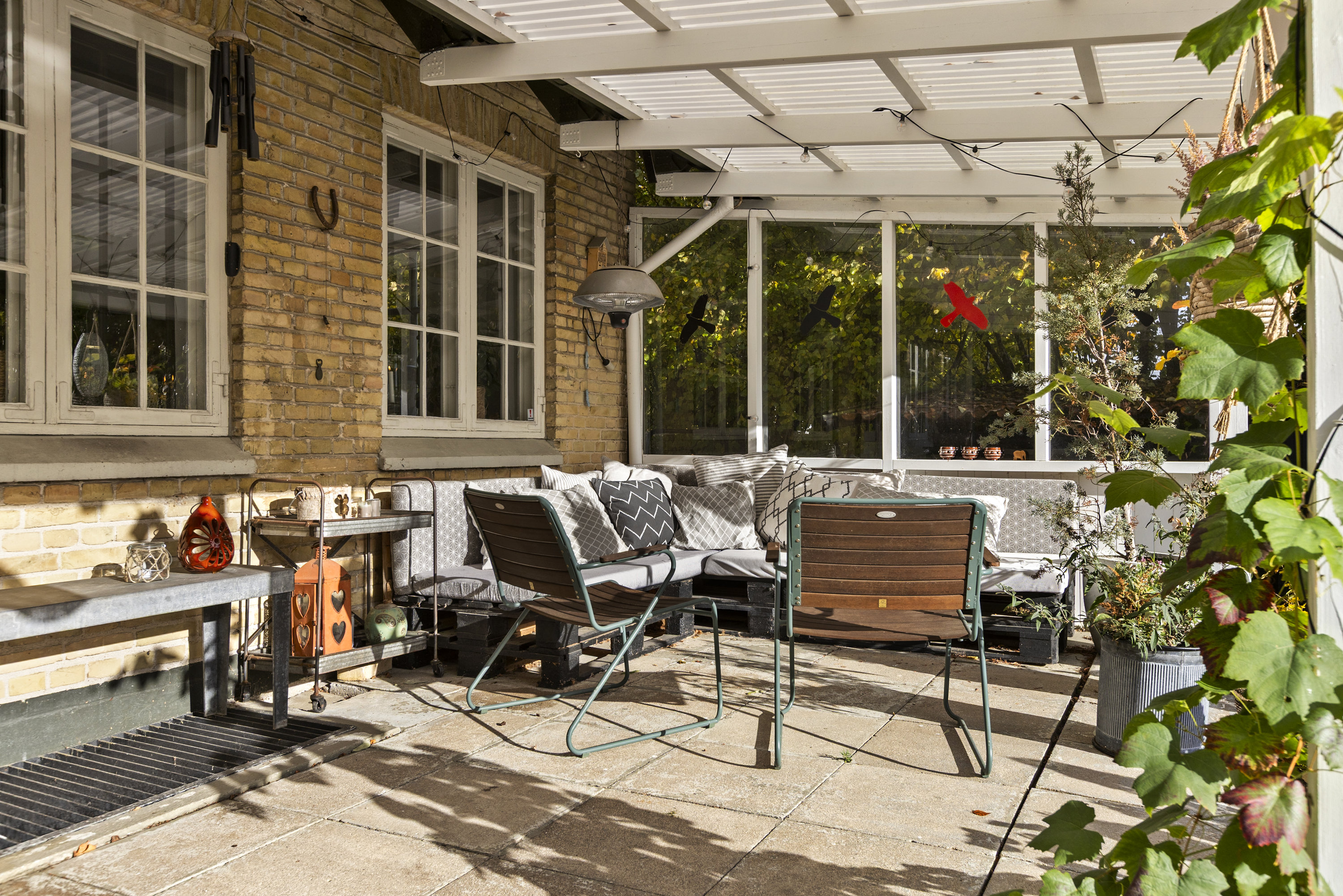 Fremhævet terrasse billede i fuldskærmstilstand. Billede af Rønnebærvej 6, 4293 Dianalund