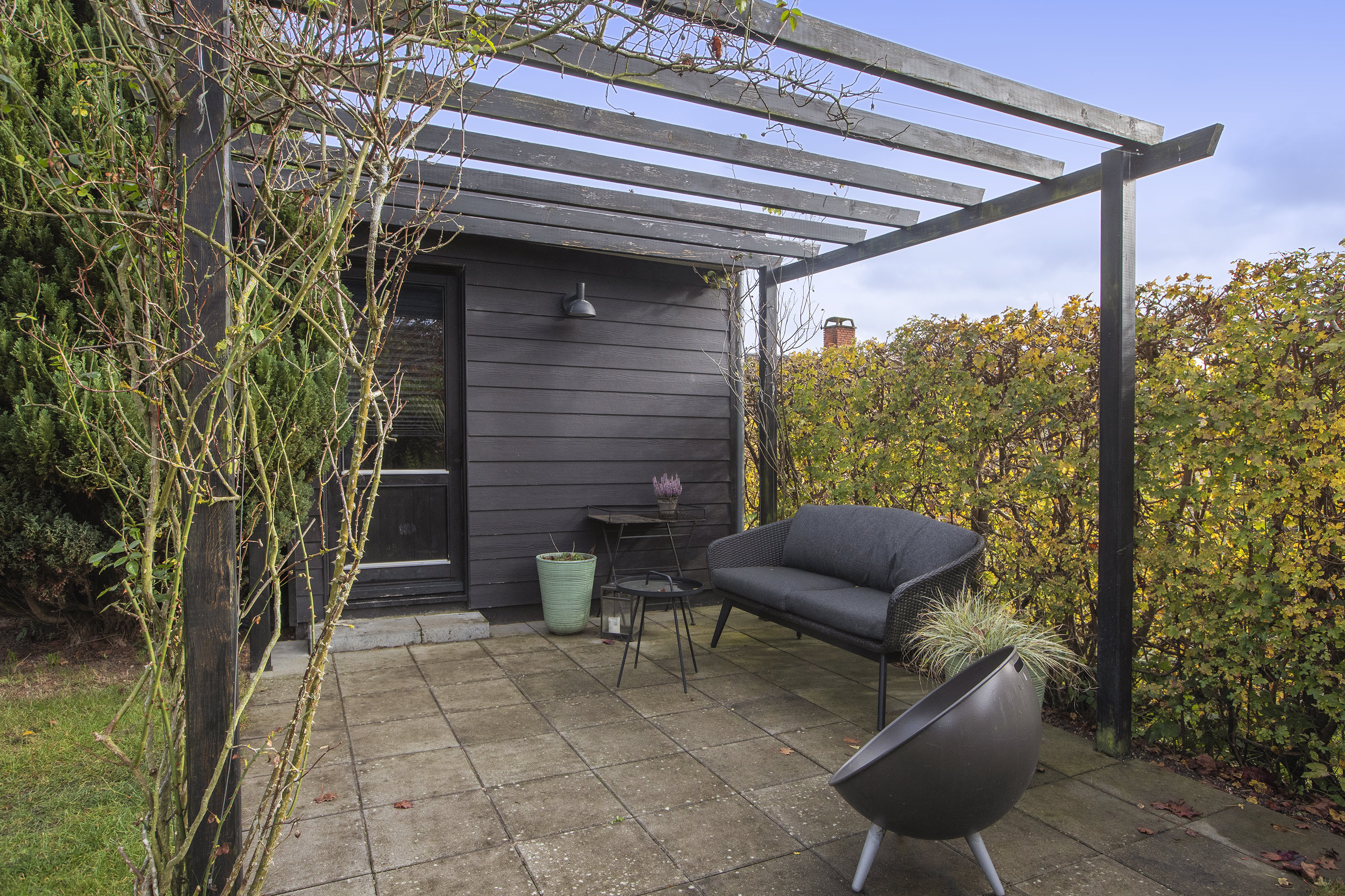 Fremhævet terrasse billede i fuldskærmstilstand. Billede af Ellekildevej 29, 2740 Skovlunde