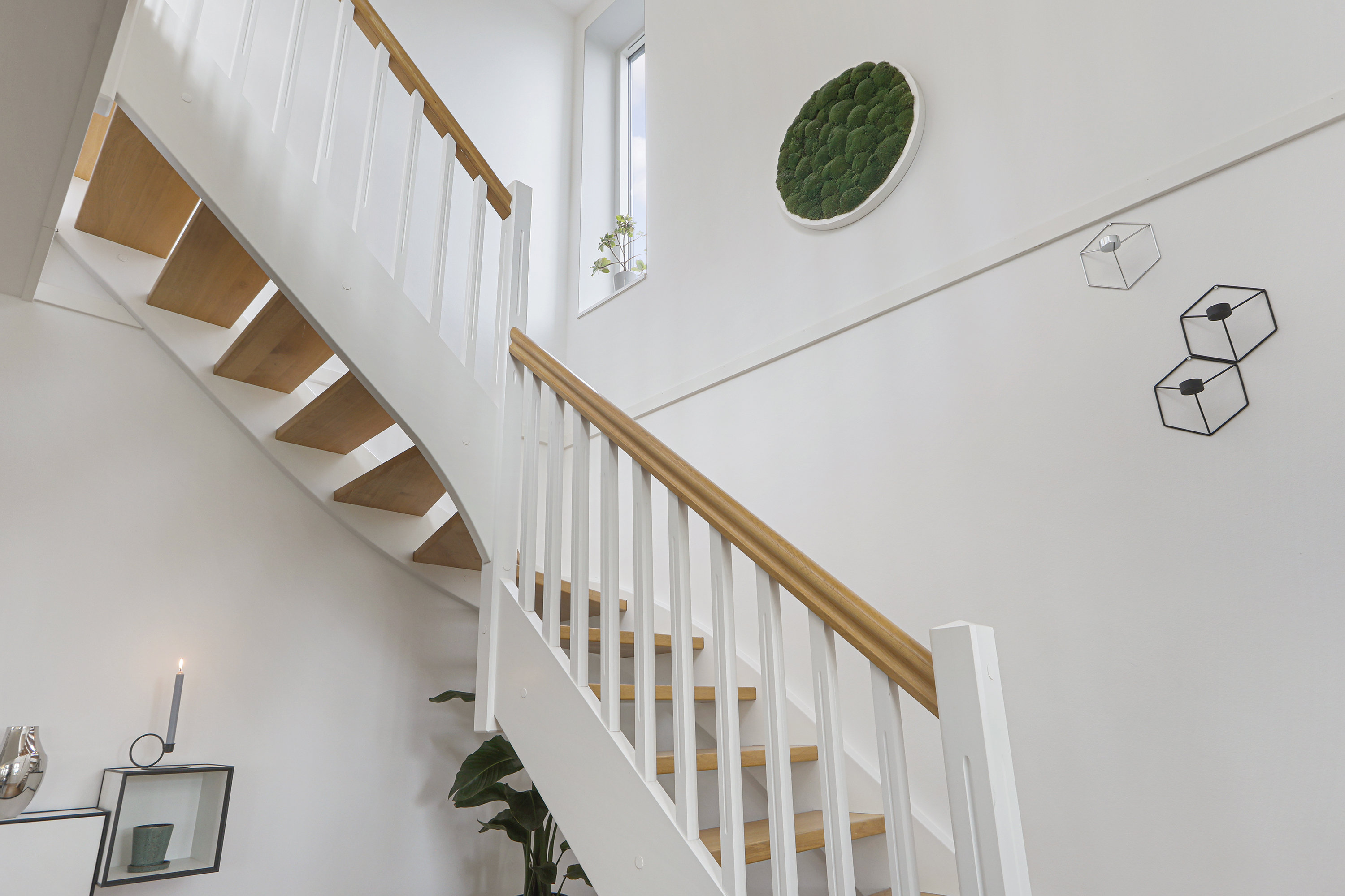 Fremhævet trappe billede i fuldskærmstilstand. Billede af Ellekildevej 29, 2740 Skovlunde