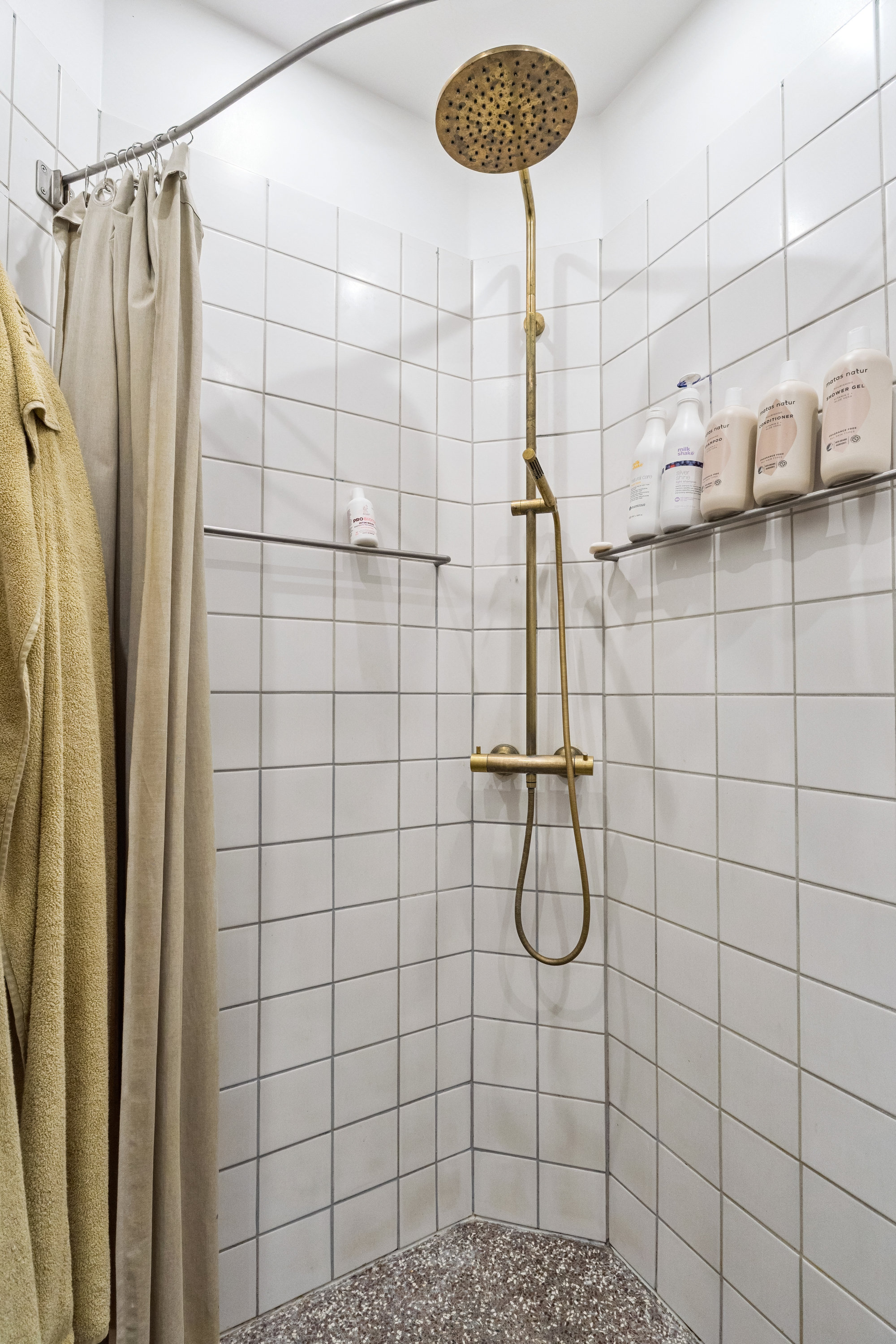 Fremhævet badeværelse billede i fuldskærmstilstand. Billede af Vejrøgade 5, 2. tv., 2100 København Ø