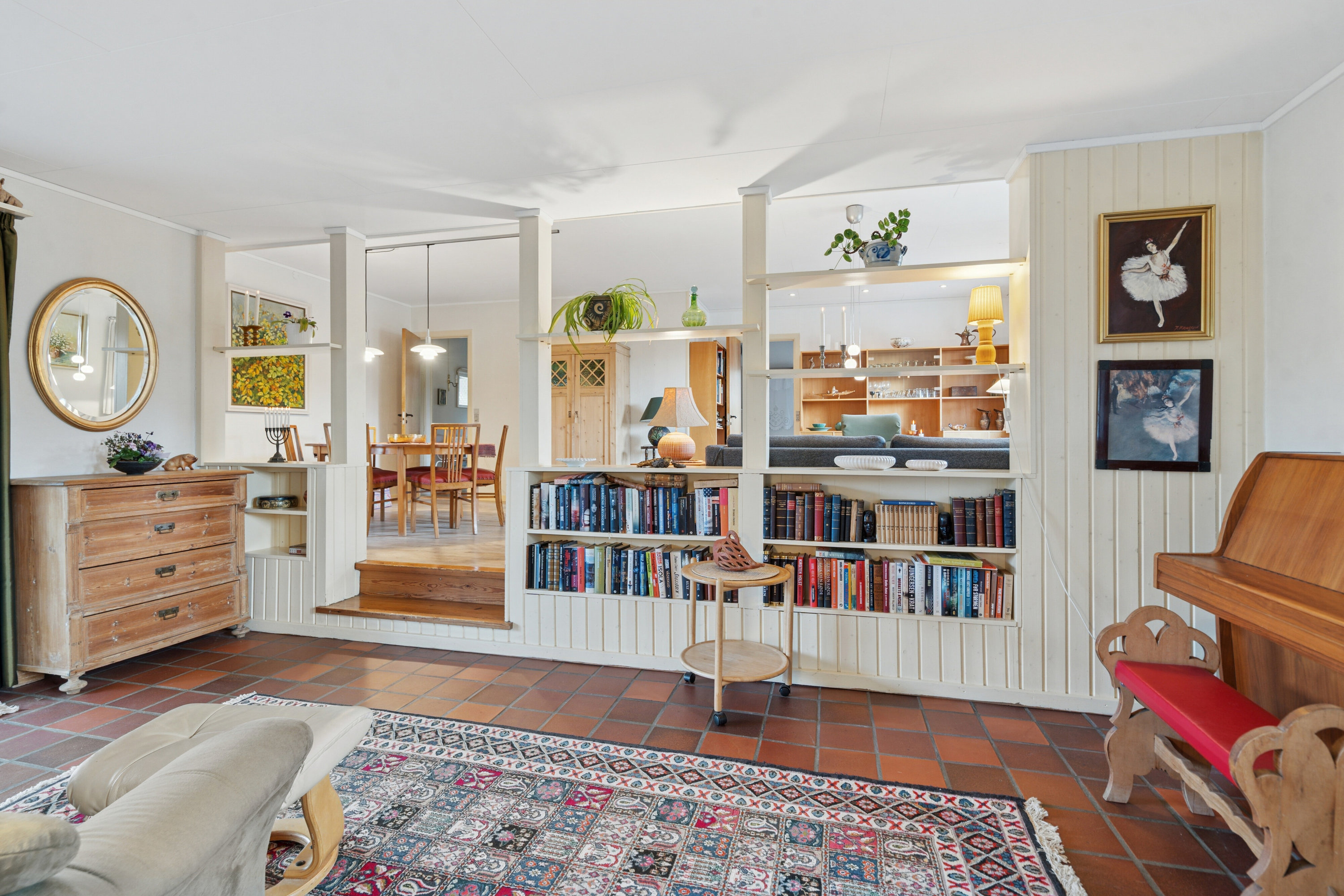 Fremhævet stue billede i fuldskærmstilstand. Billede af Ølunden 9, 5330 Munkebo