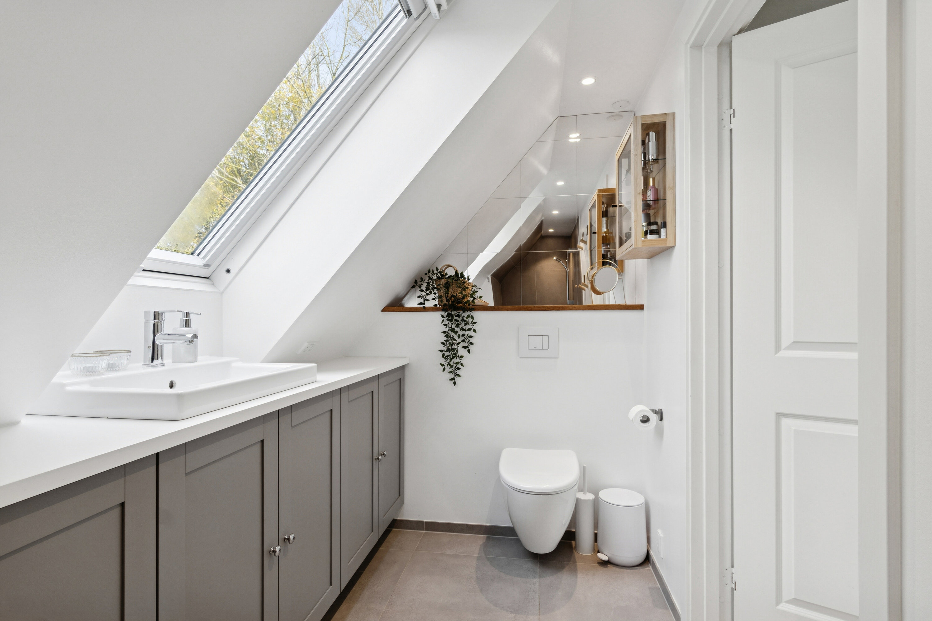 Fremhævet badeværelse billede i fuldskærmstilstand. Billede af Sidingevej 45, Sidinge, 4560 Vig