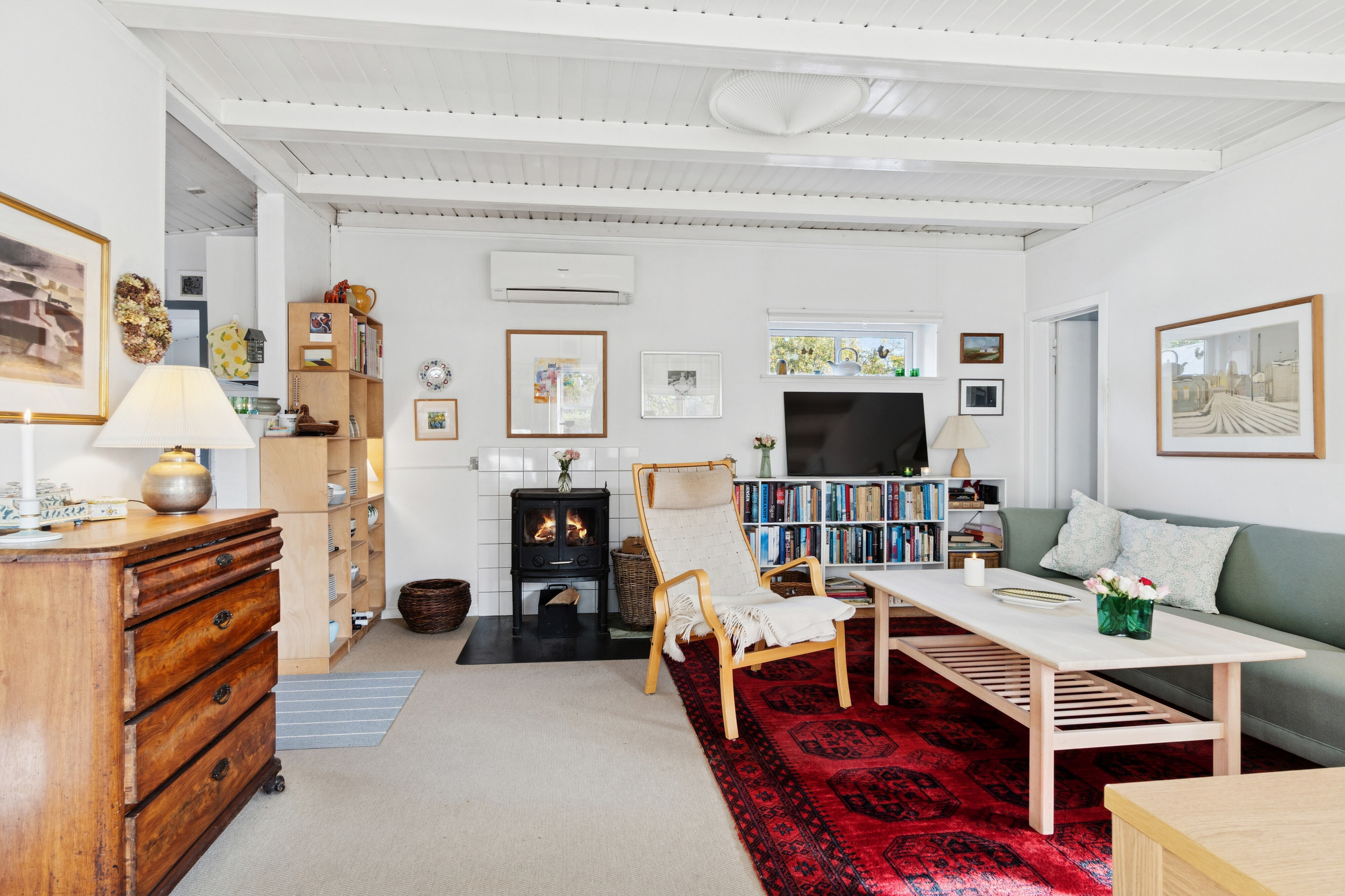 Fremhævet stue billede i fuldskærmstilstand. Billede af Nakke Kirkevej 2, 4581 Rørvig