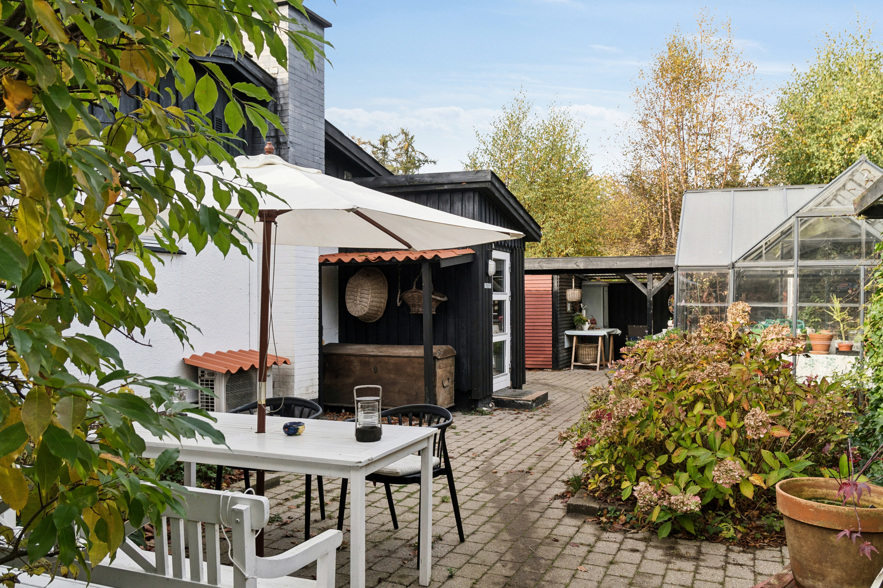 Fremhævet overdækket terrasse billede i fuldskærmstilstand. Billede af Nakke Kirkevej 2, 4581 Rørvig