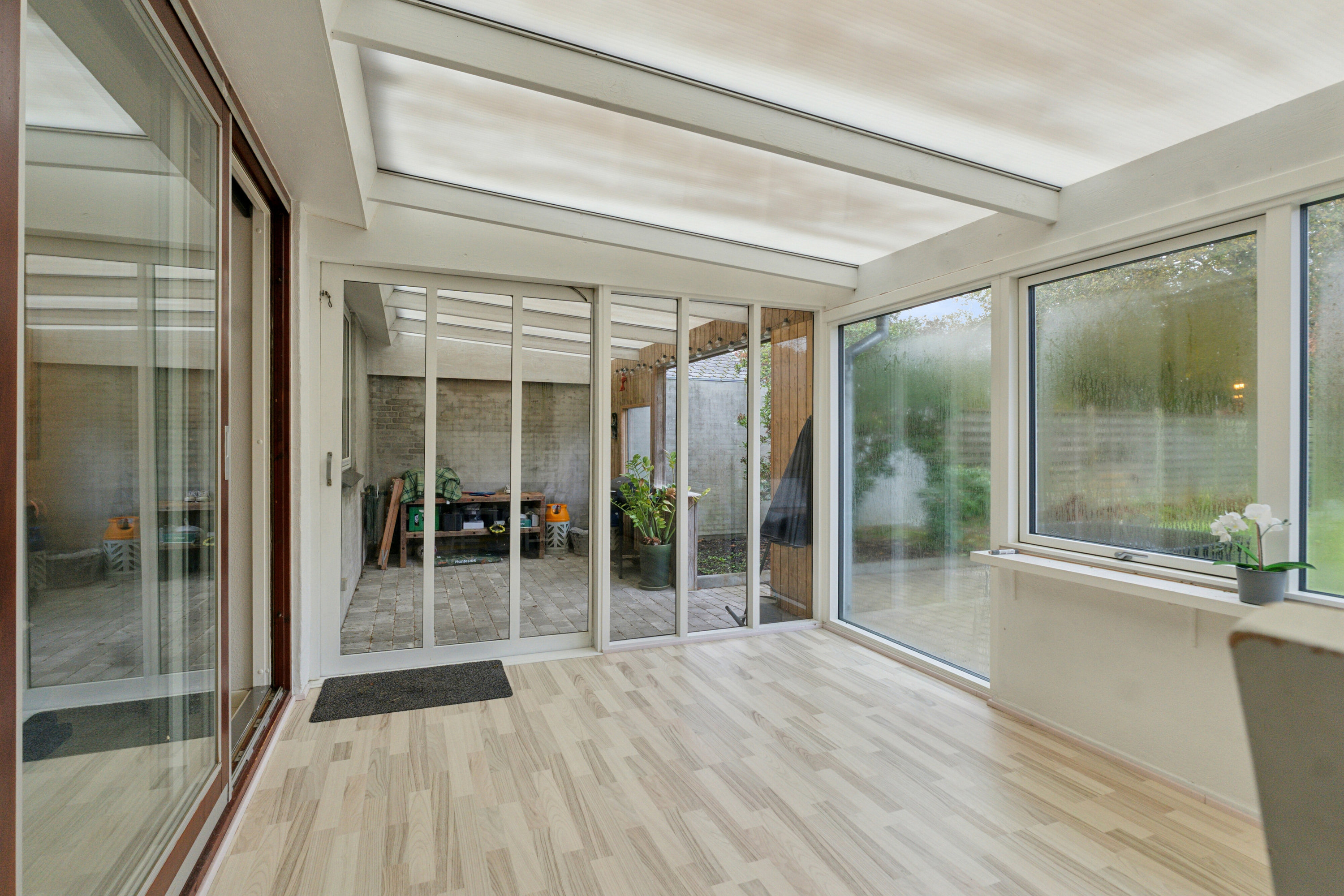 Fremhævet indendørs billede i fuldskærmstilstand. Billede af Arreskovvænget 20, 5230 Odense M