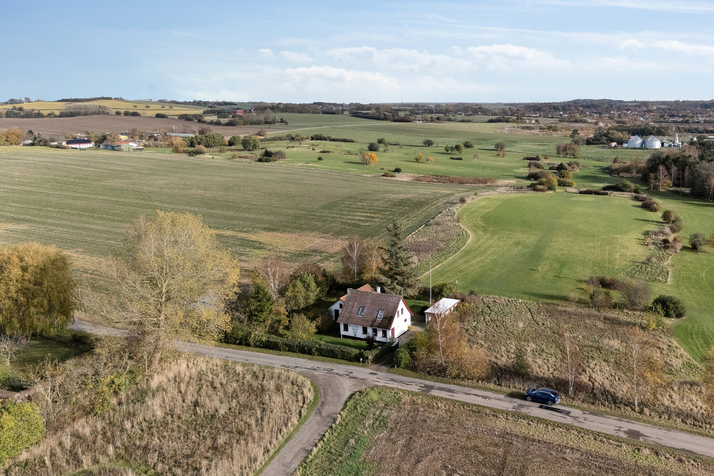 Fremhævet luftfoto billede i fuldskærmstilstand. Billede af Gudmindrup Mosevej 1, Gudmindrup, 4573 Højby