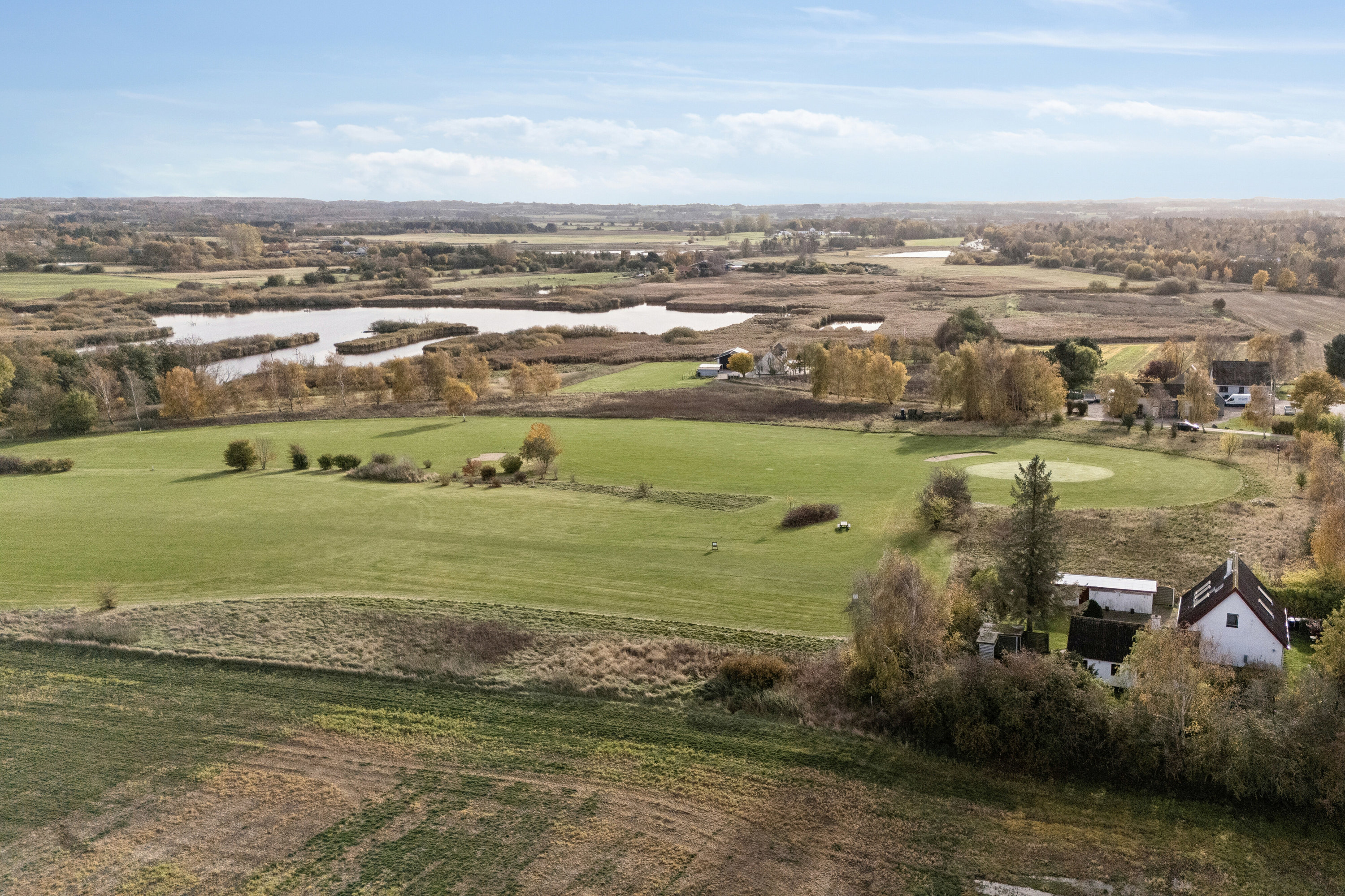 Fremhævet luftfoto billede i fuldskærmstilstand. Billede af Gudmindrup Mosevej 1, Gudmindrup, 4573 Højby
