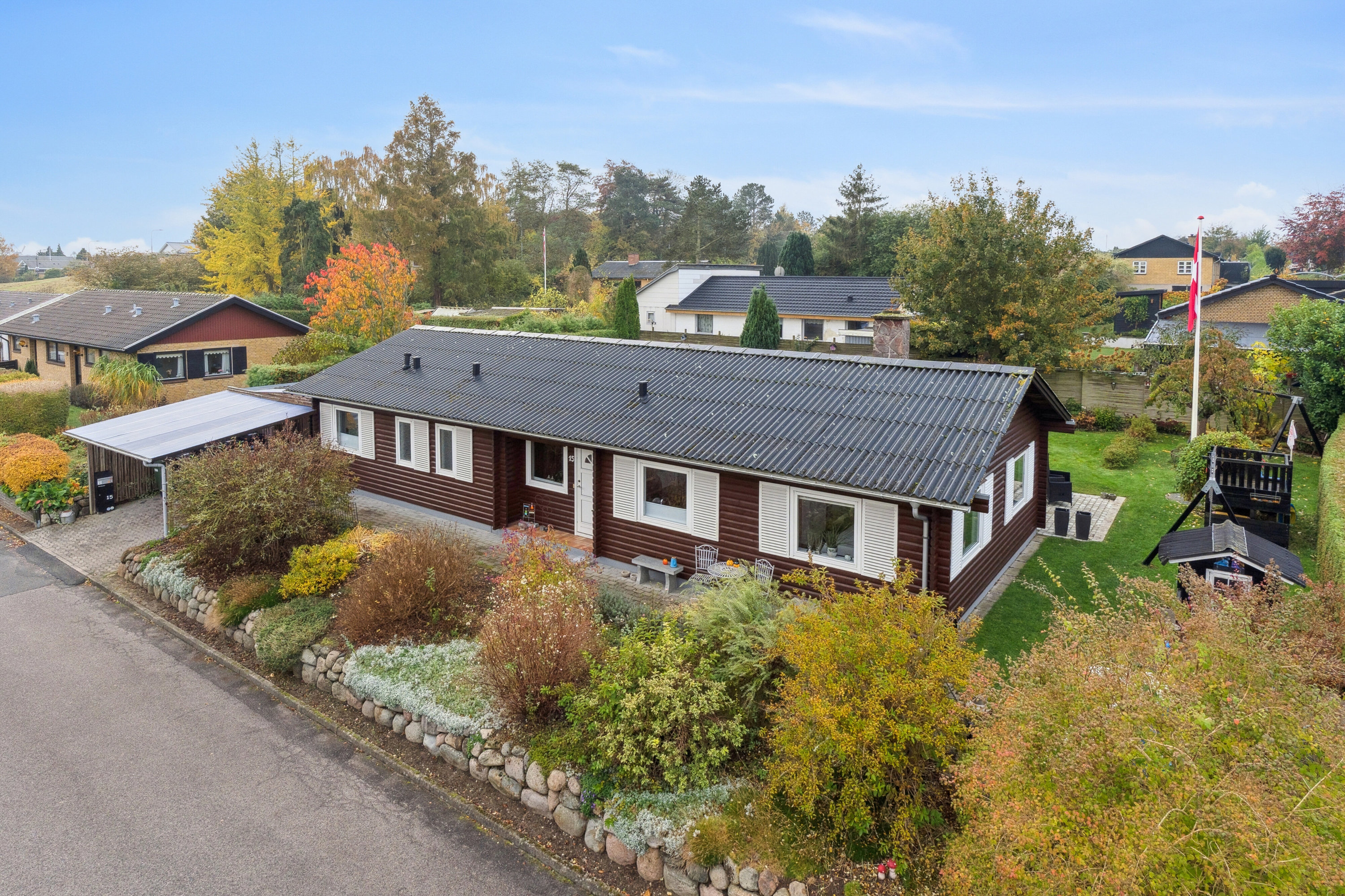 Fremhævet luftfoto billede i fuldskærmstilstand. Billede af Askevænget 15, 5800 Nyborg