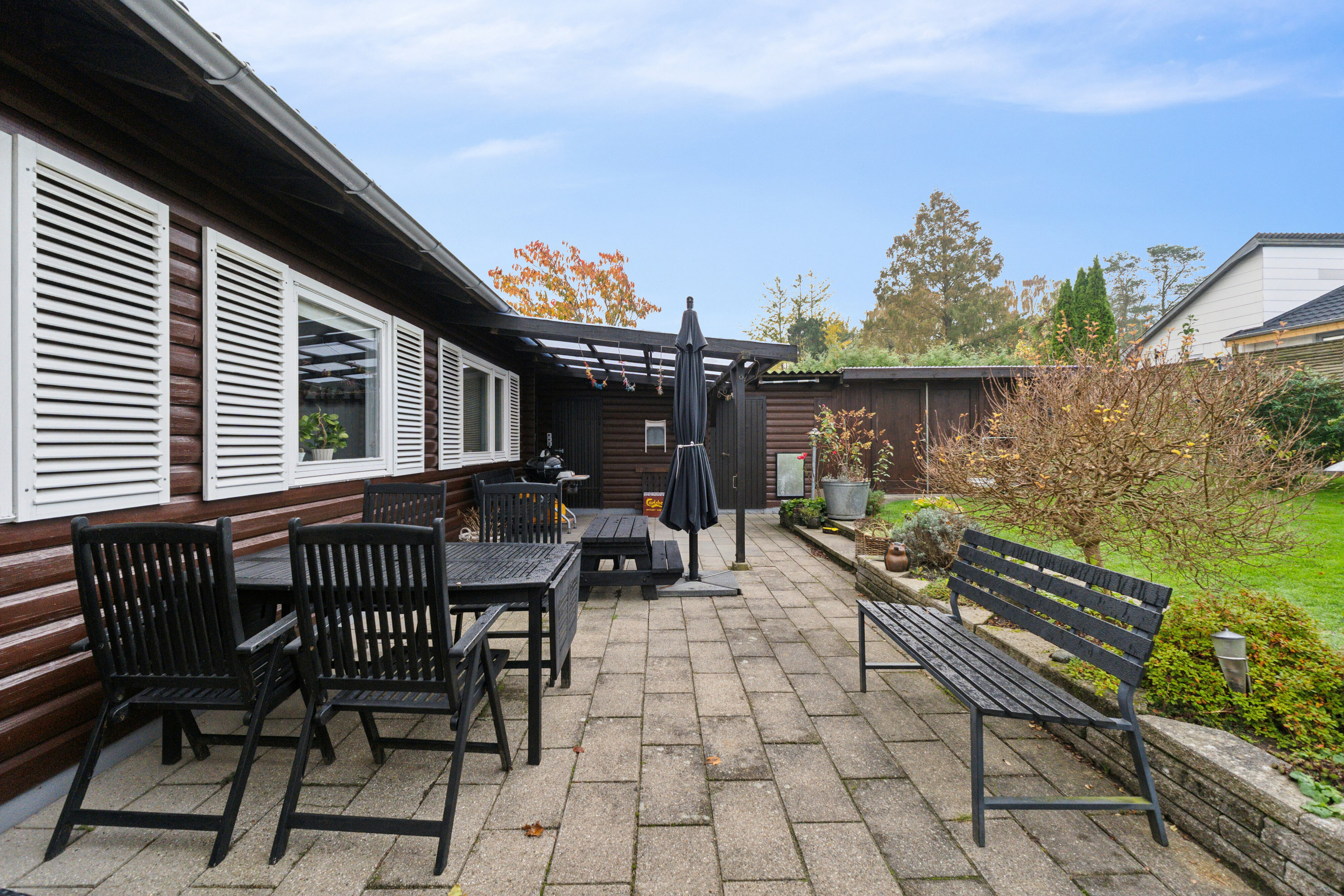 Fremhævet terrasse billede i fuldskærmstilstand. Billede af Askevænget 15, 5800 Nyborg