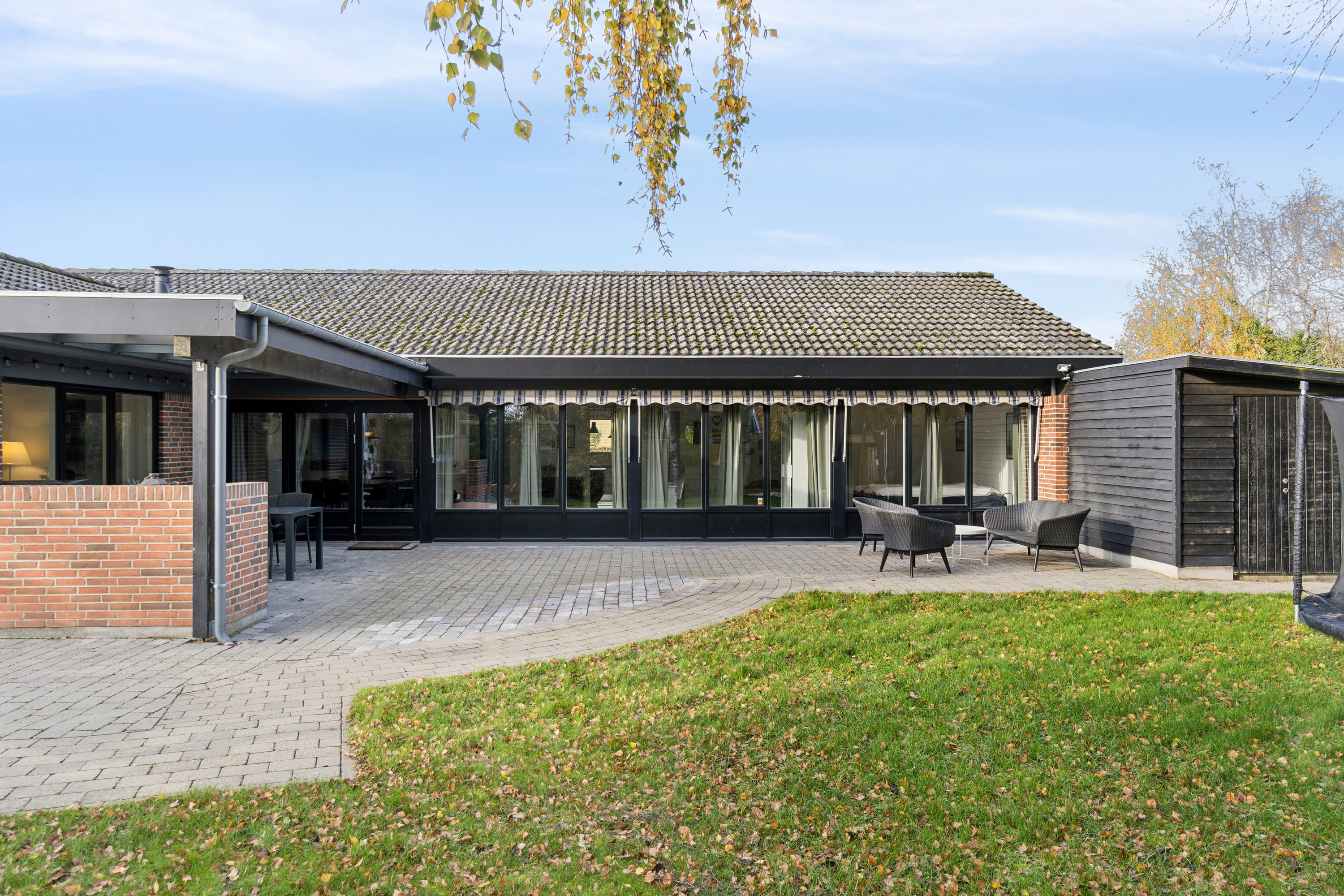 Fremhævet set fra vejen billede i fuldskærmstilstand. Billede af Obovej 6, 4200 Slagelse