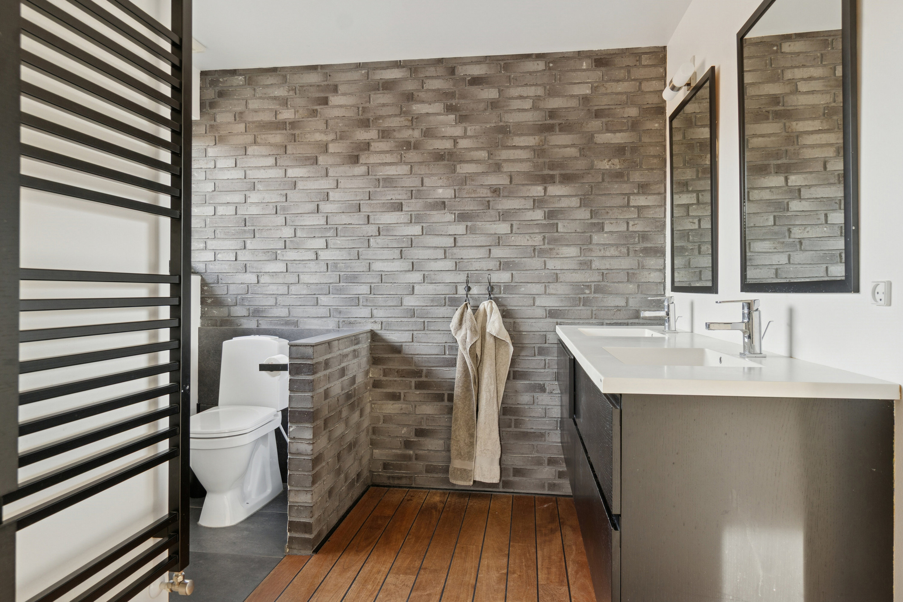 Fremhævet badeværelse billede i fuldskærmstilstand. Billede af Obovej 6, 4200 Slagelse