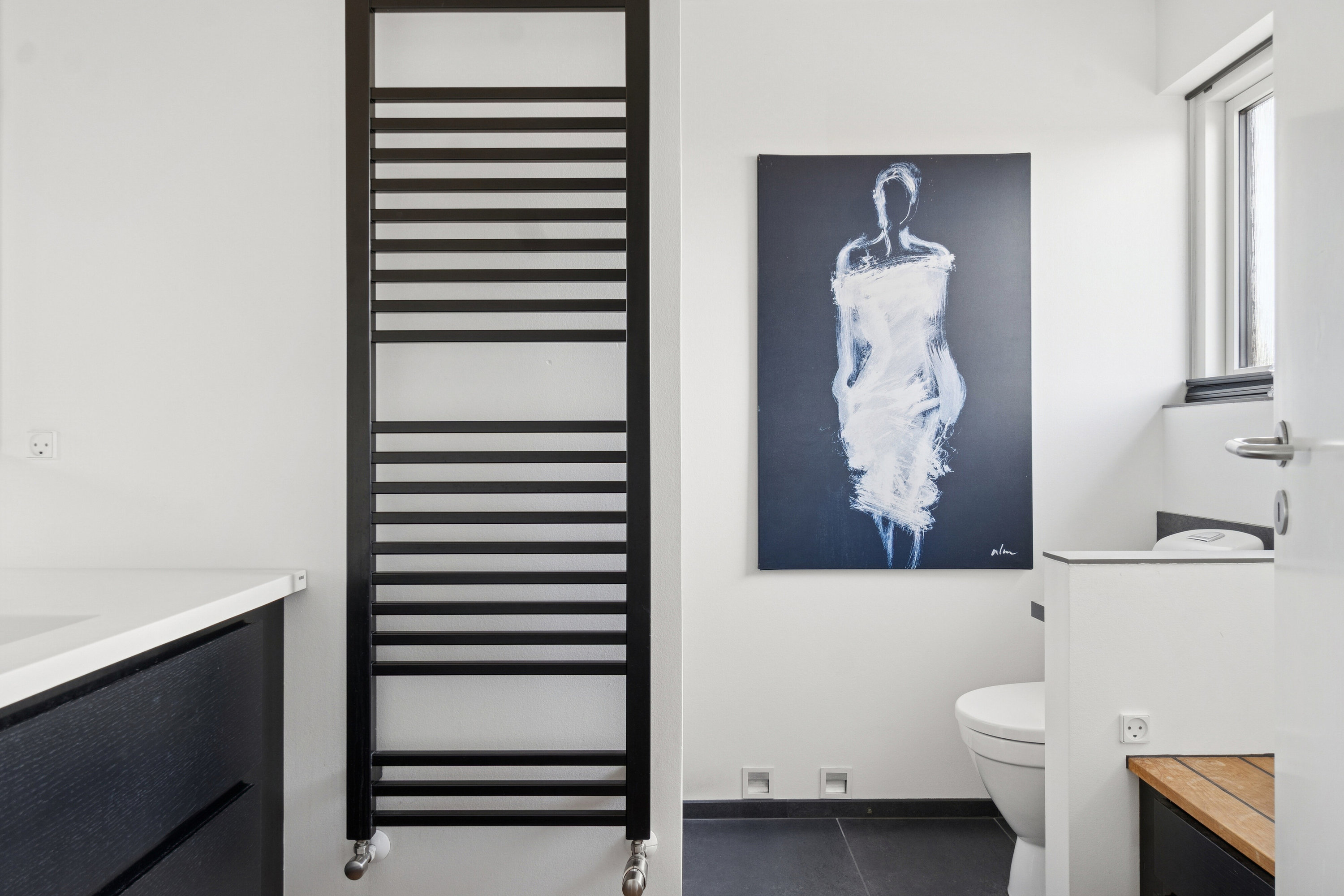 Fremhævet badeværelse billede i fuldskærmstilstand. Billede af Obovej 6, 4200 Slagelse