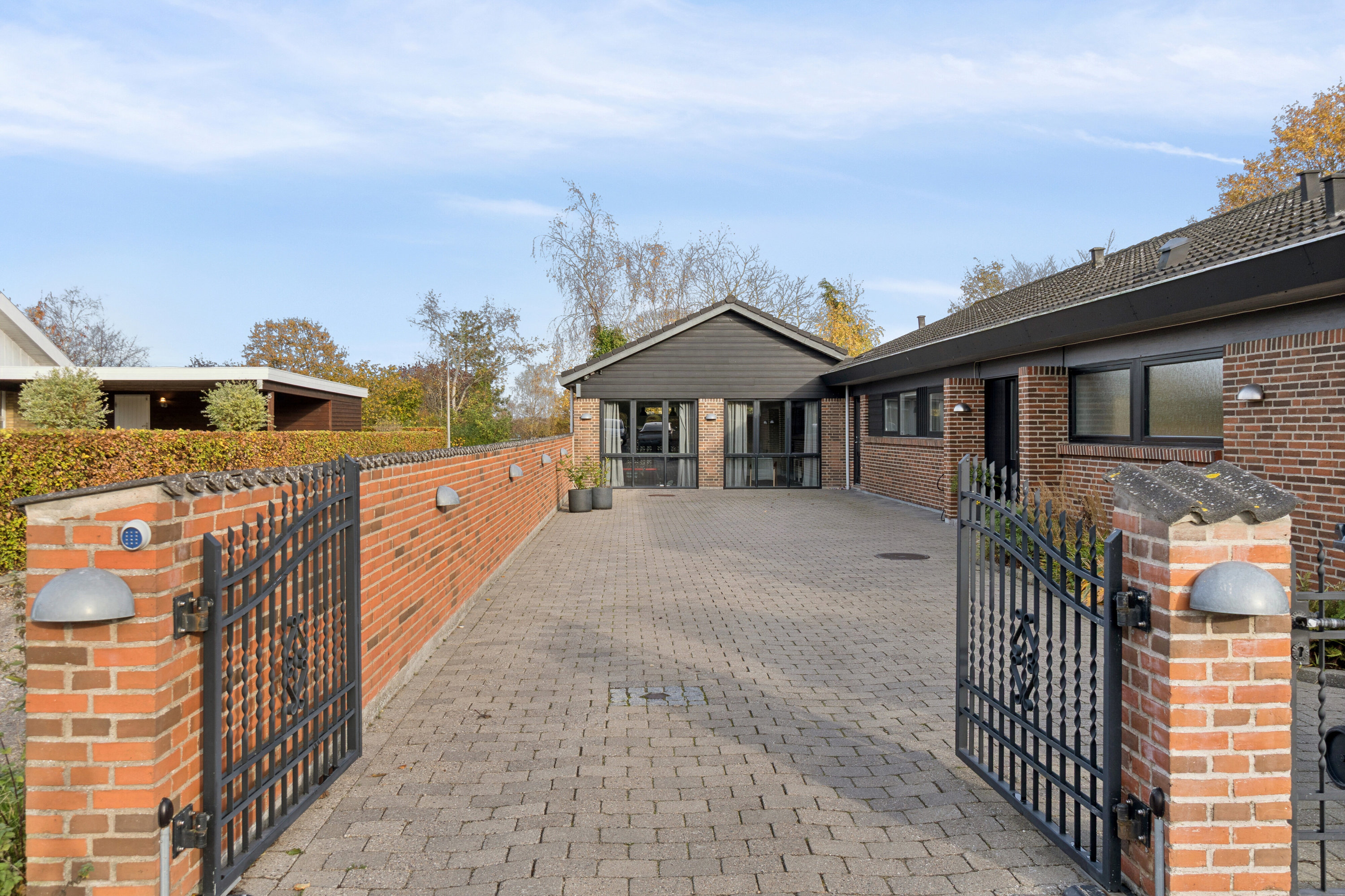 Fremhævet set fra vejen billede i fuldskærmstilstand. Billede af Obovej 6, 4200 Slagelse