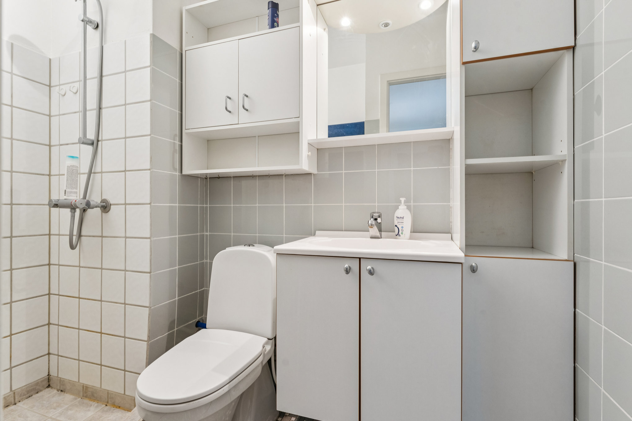 Fremhævet badeværelse billede i fuldskærmstilstand. Billede af Skelvangsvej 113, 1. th., 8920 Randers NV